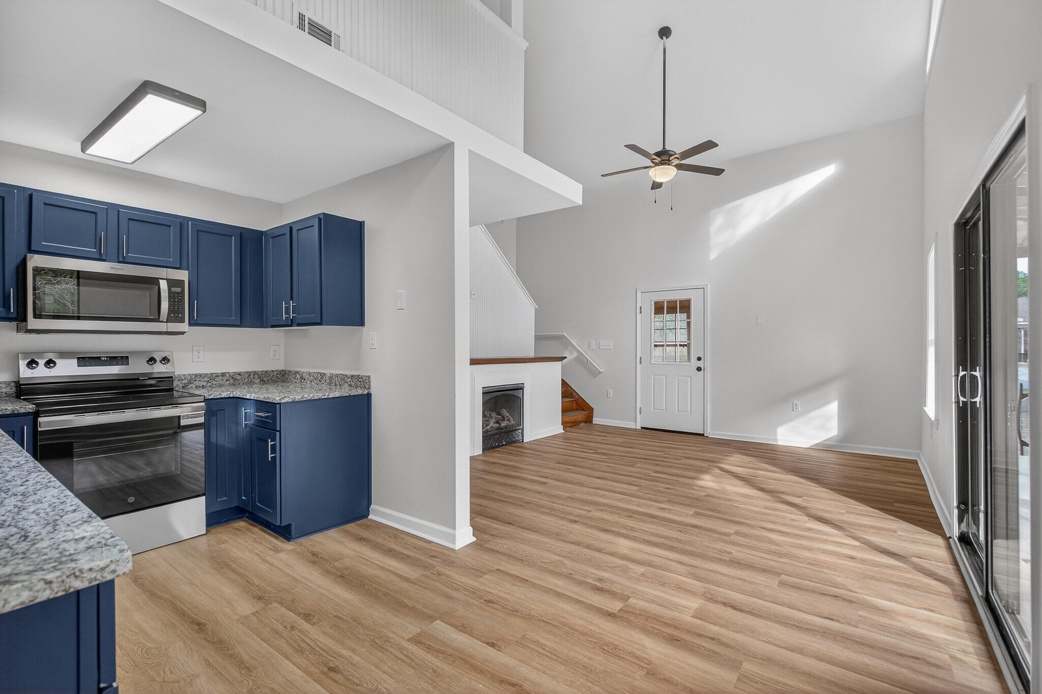 OAKWOOD LAKES ESTATES - Residential