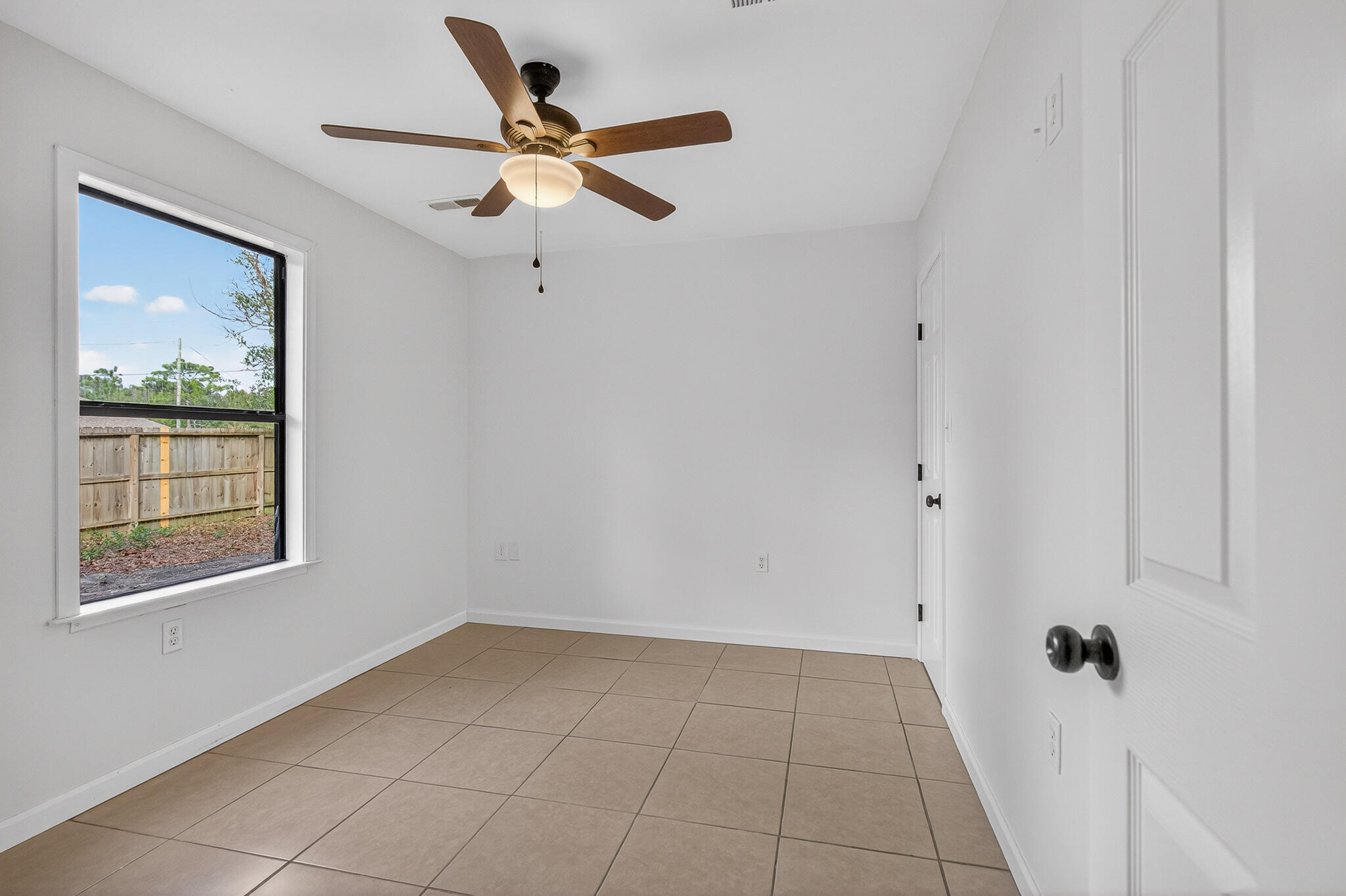 OAKWOOD LAKES ESTATES - Residential