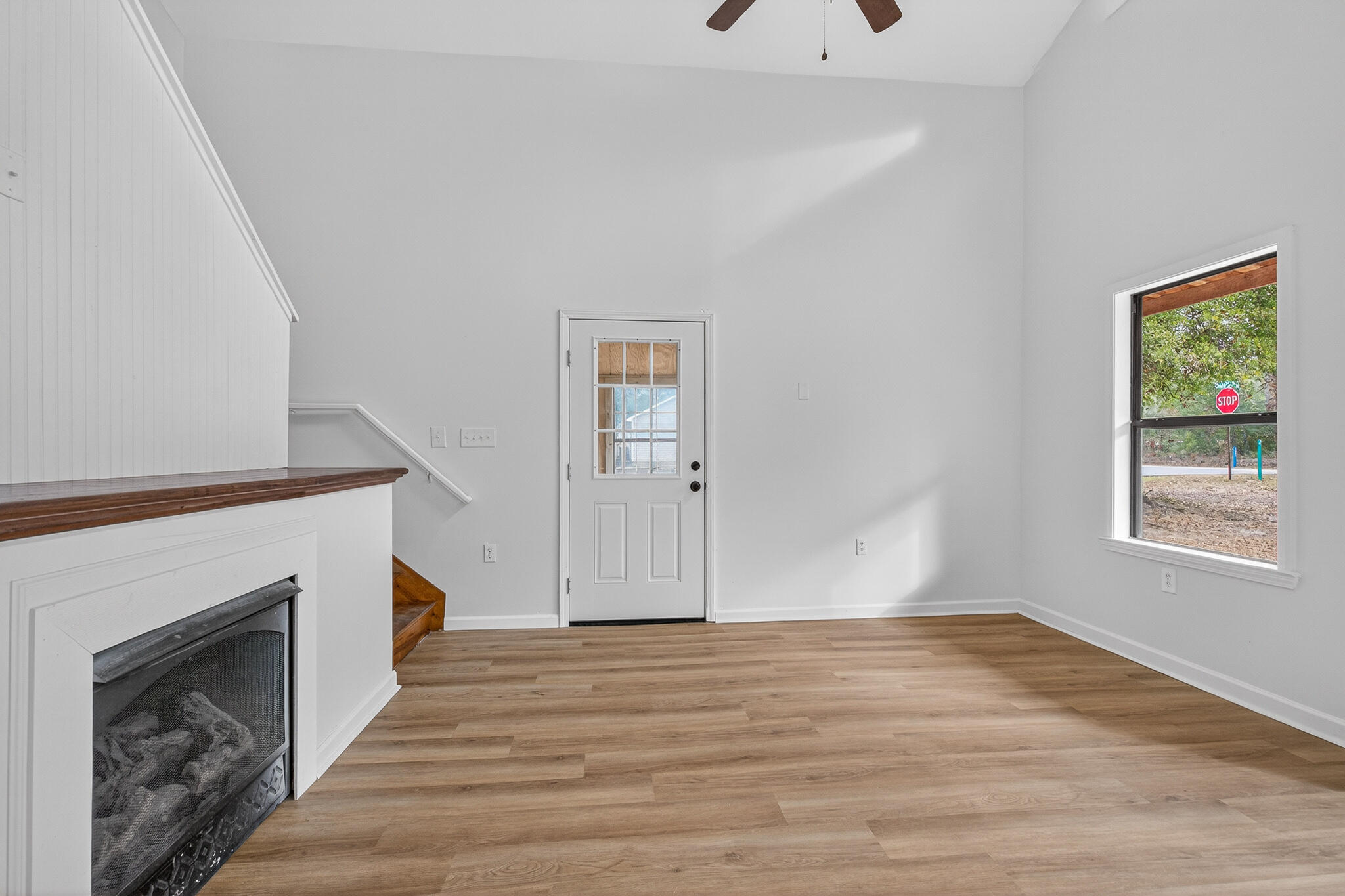 OAKWOOD LAKES ESTATES - Residential