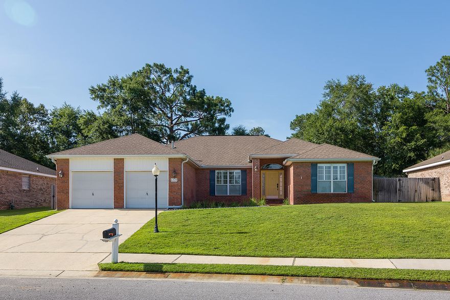 This home is immaculate and move in ready! With the open floor plan and a newly built deck this house is ready for entertaining! The kitchen features new S/S appliances, plenty of cabinets, lots of countertop space an a clear view of the living areas. The master bedroom has ample room for the largest of bedroom sets that leads to his and her closets and vanities. A large garden tub and walk in shower. The windows feature plantation blinds through out most of the house. For the kids, don't worry your bedrooms are large and spacious also!
The outside of the house is well manicured. The house features lawn sprinklers, a freshly landscaped bed, gutters that wrap around the entire house and of course the deck of all decks.
Cha-Ching you've hit the jack-pot! Schedule a showing today!