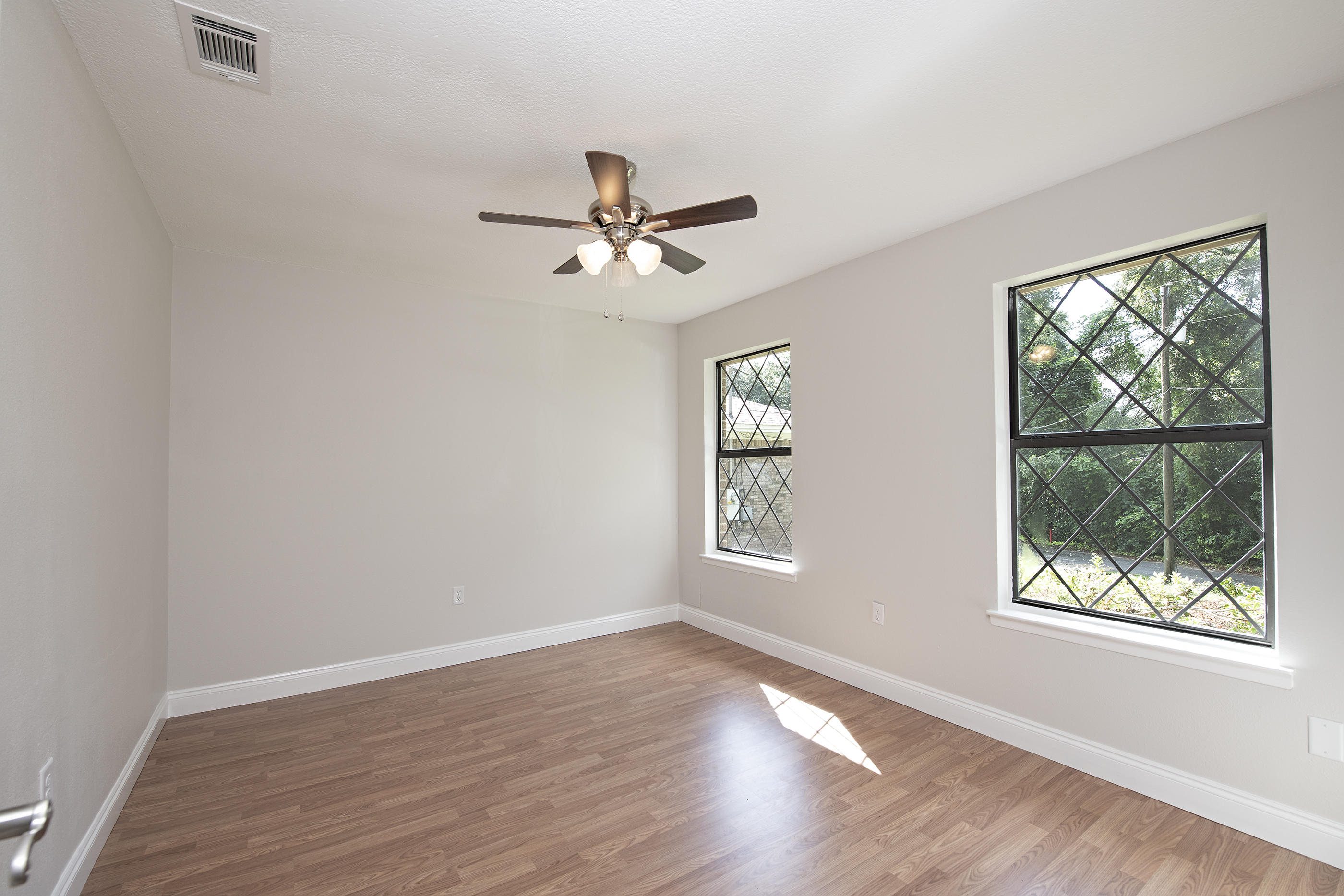 VALPARAISO PINECREST 2 - Residential