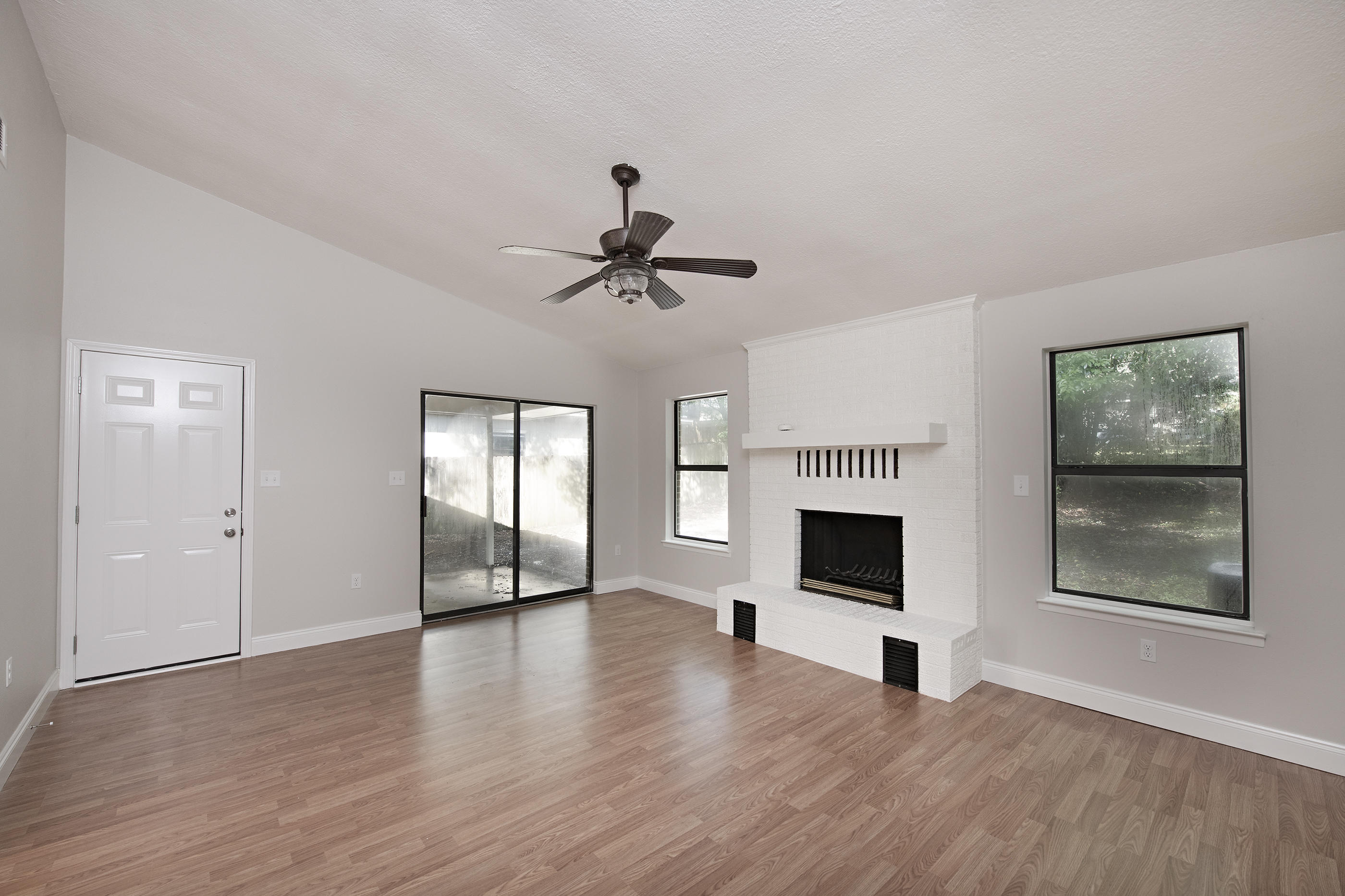 VALPARAISO PINECREST 2 - Residential