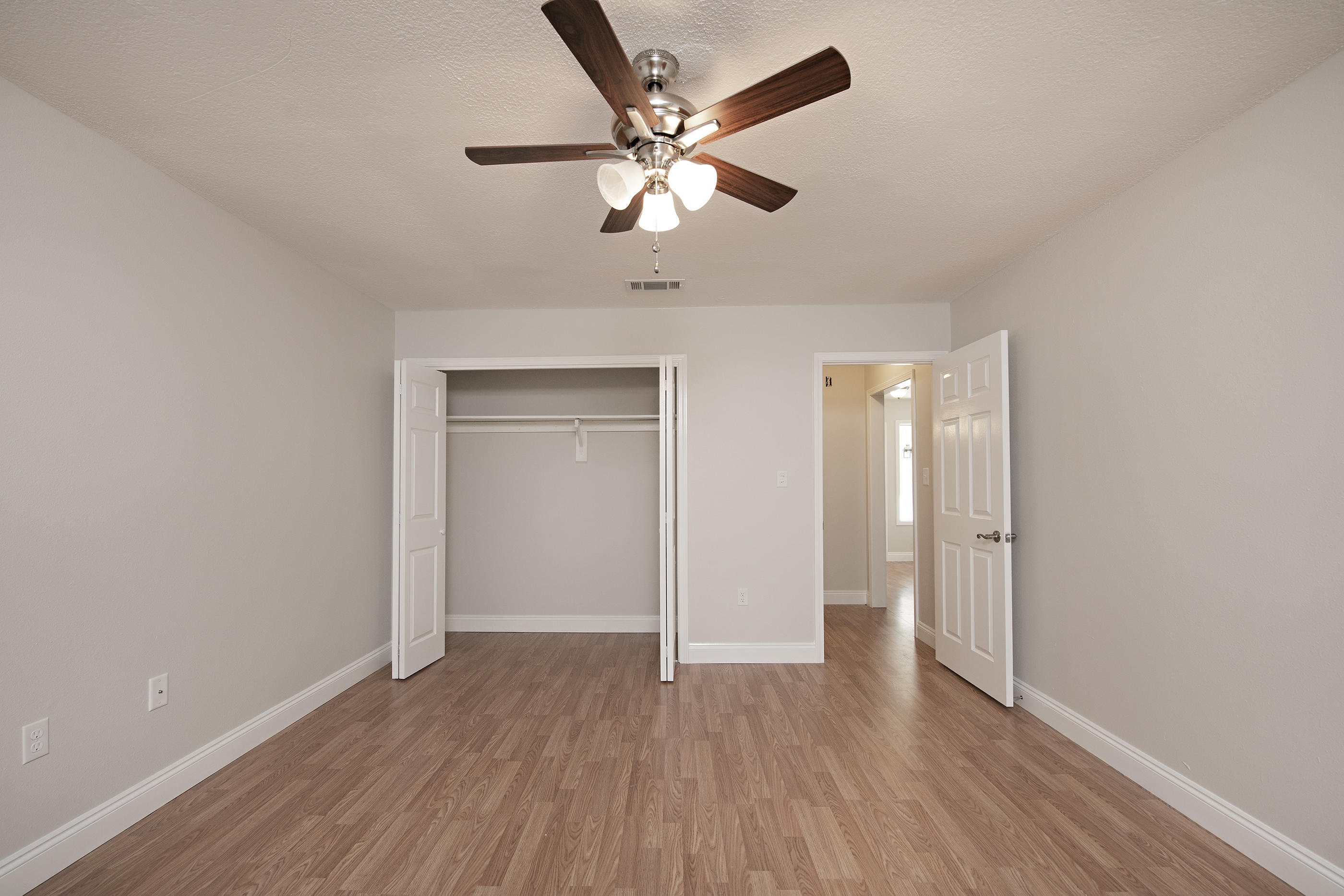 VALPARAISO PINECREST 2 - Residential