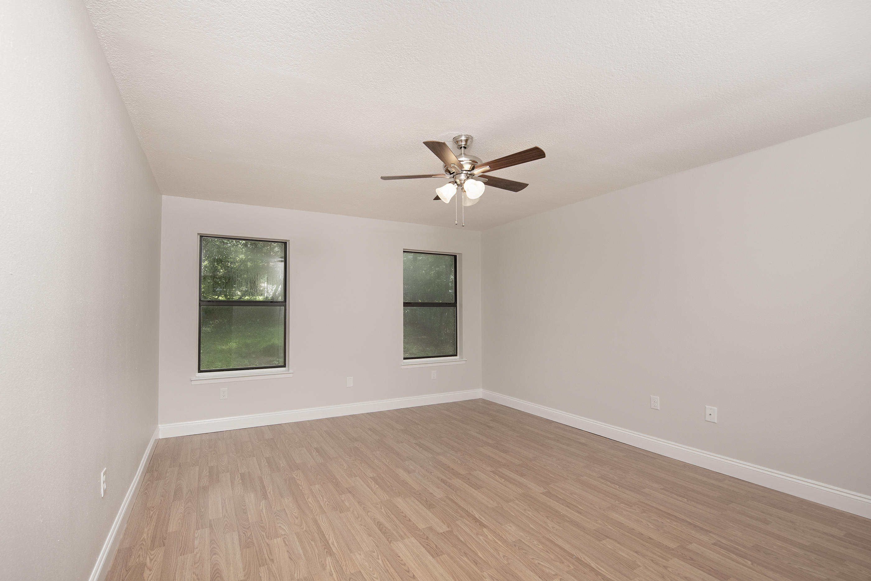 VALPARAISO PINECREST 2 - Residential