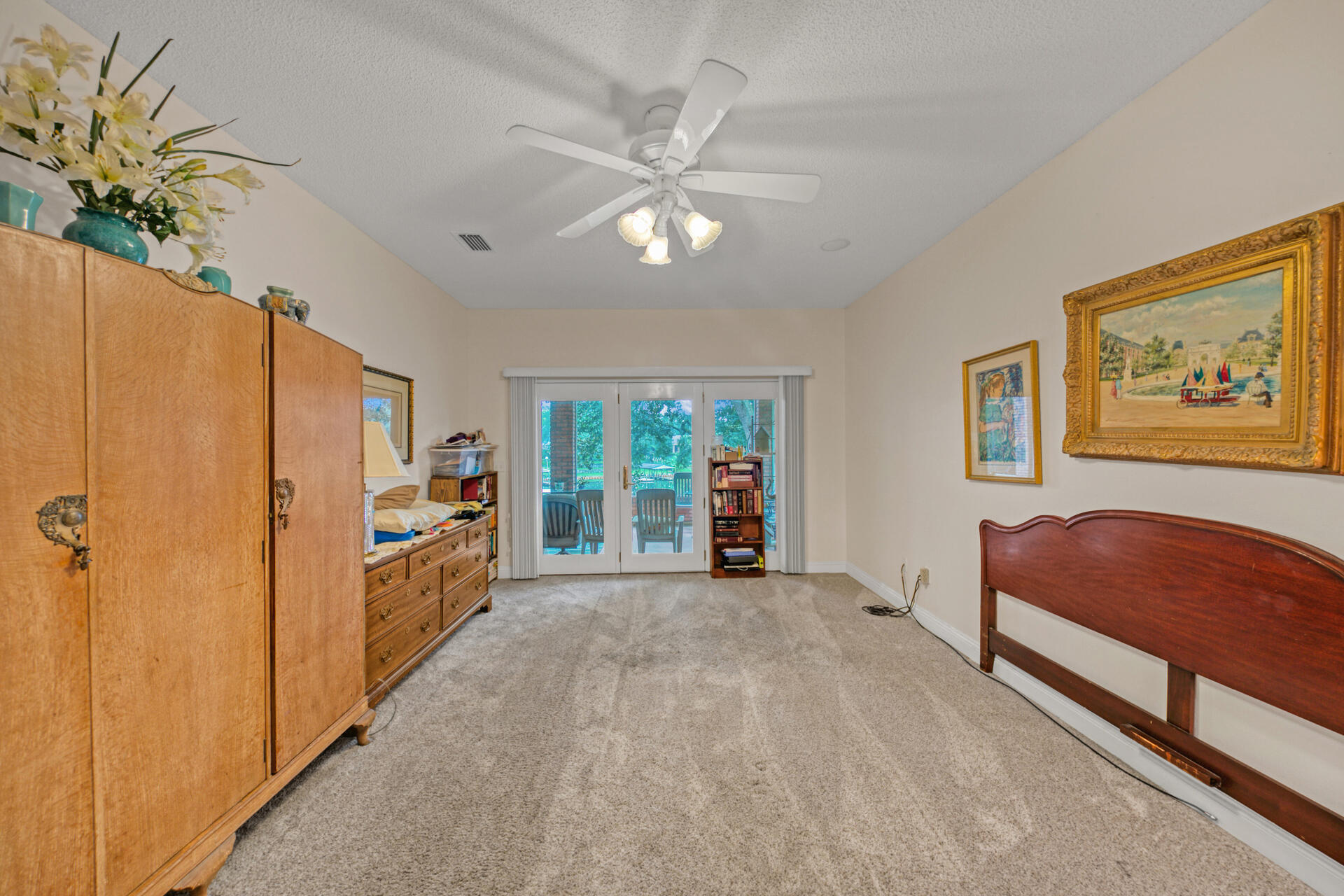 WATERS BEACH - Residential