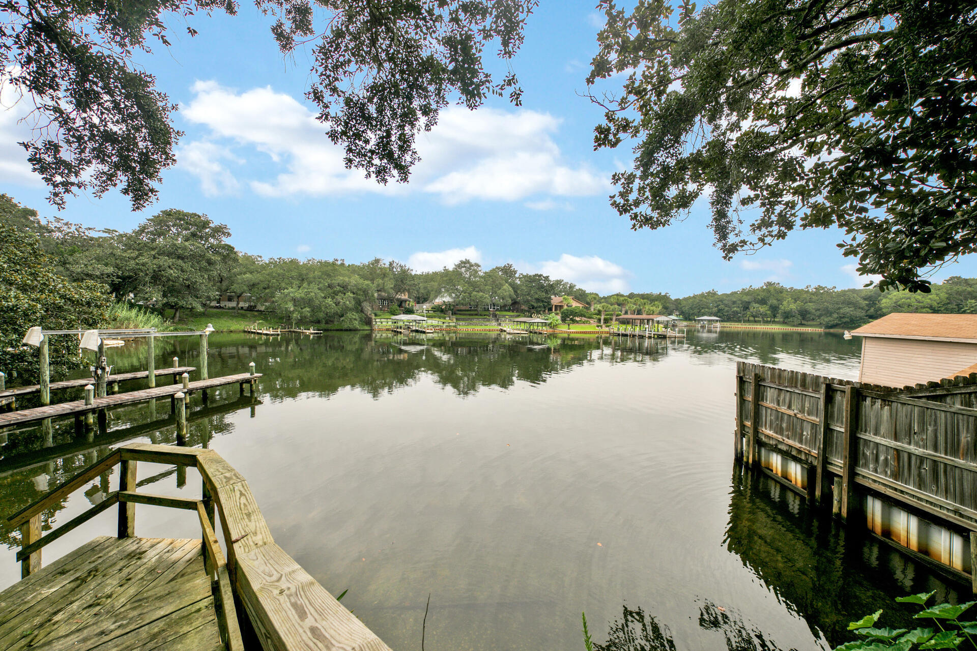 WATERS BEACH - Residential