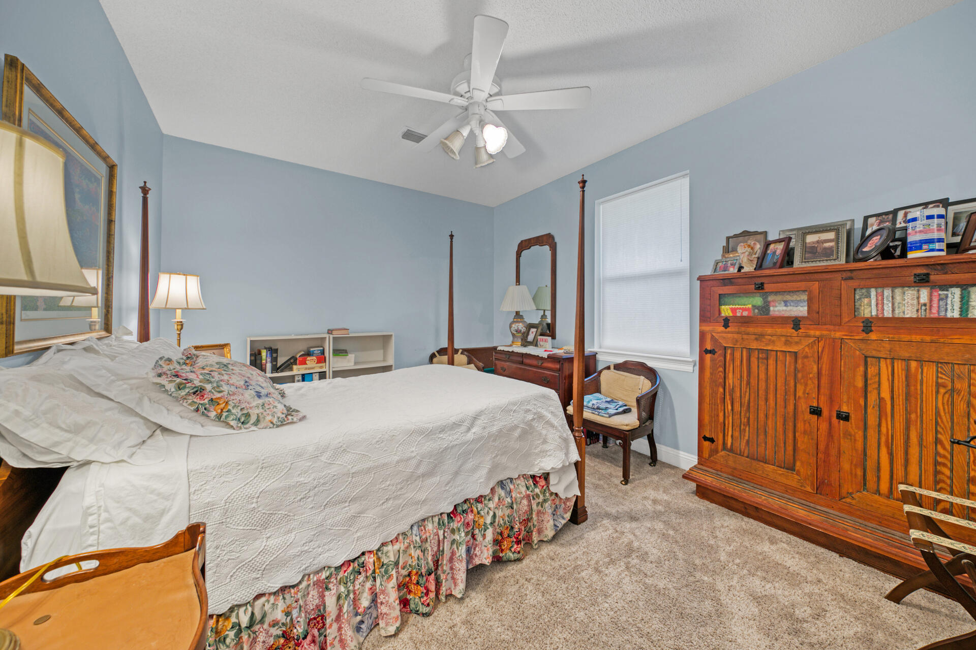 WATERS BEACH - Residential