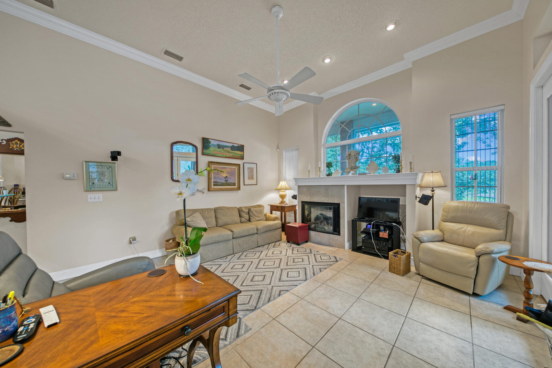 WATERS BEACH - Residential