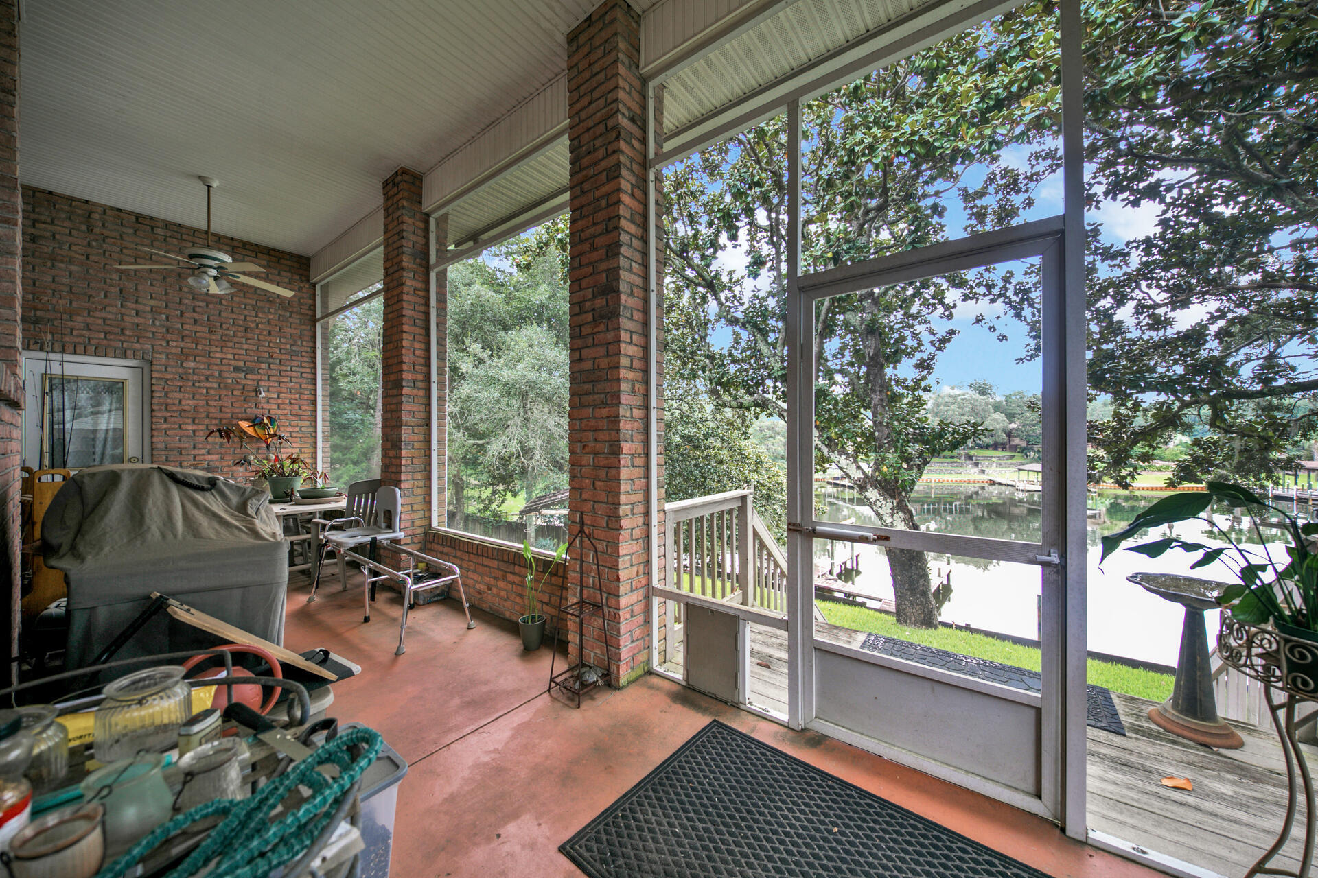 WATERS BEACH - Residential
