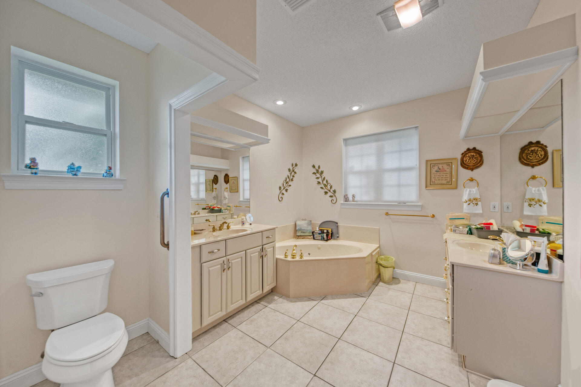 WATERS BEACH - Residential
