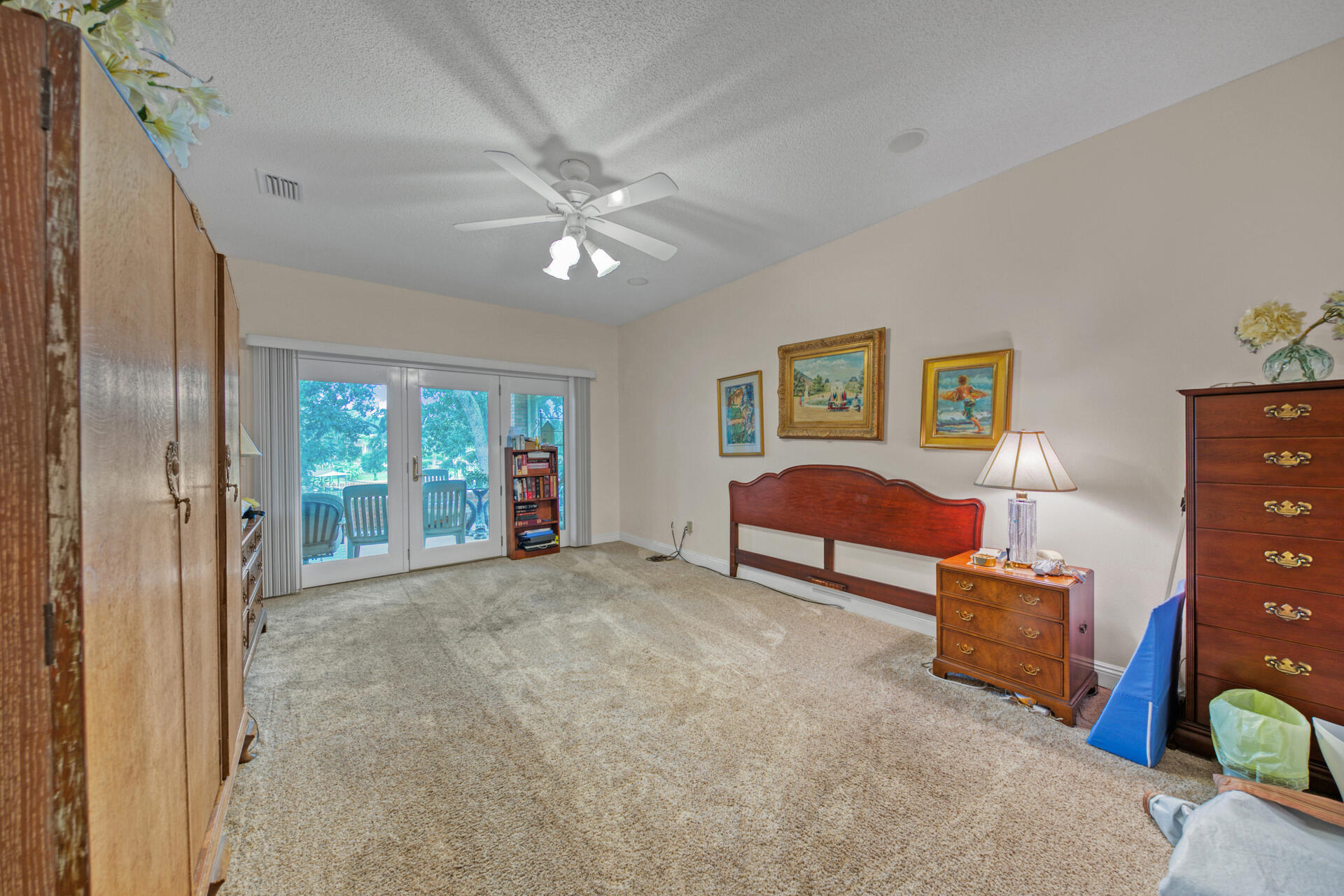 WATERS BEACH - Residential