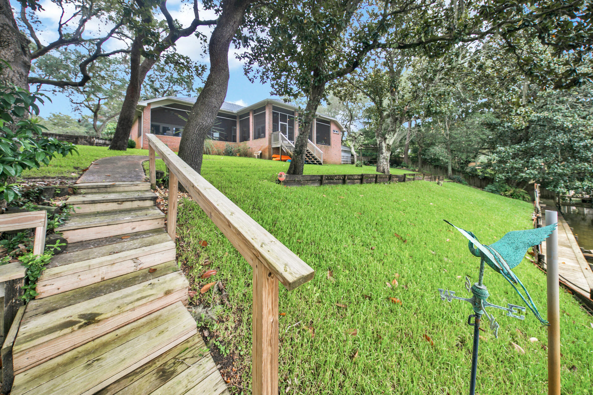 WATERS BEACH - Residential