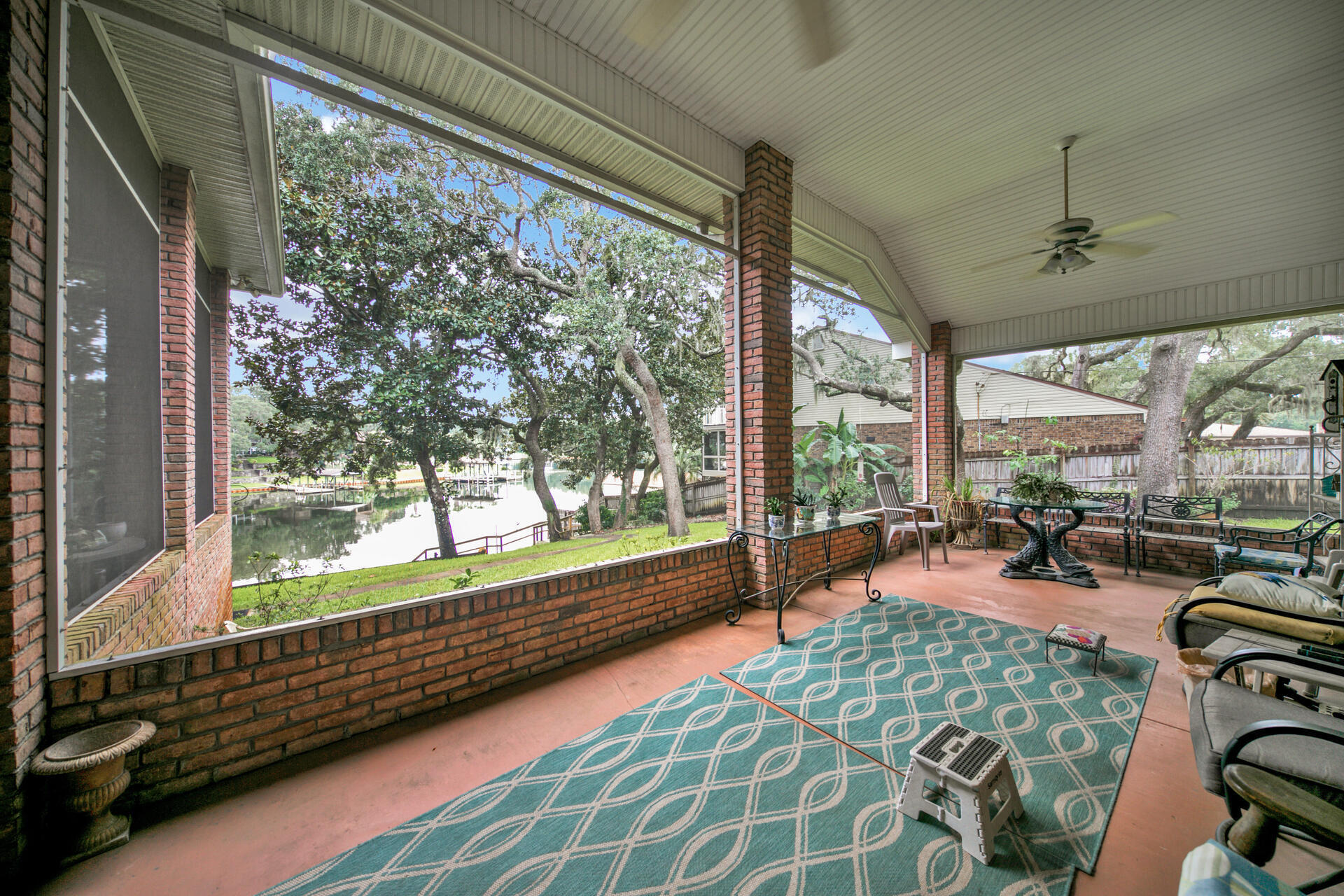 WATERS BEACH - Residential