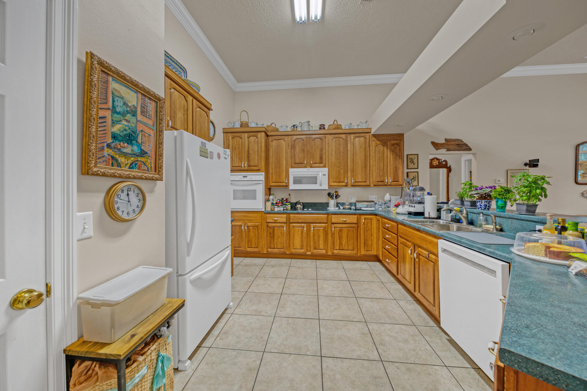 WATERS BEACH - Residential