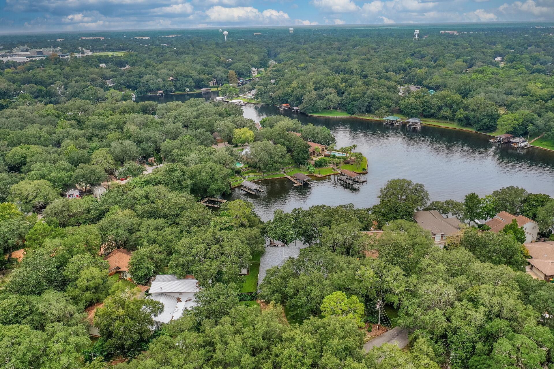 WATERS BEACH - Residential