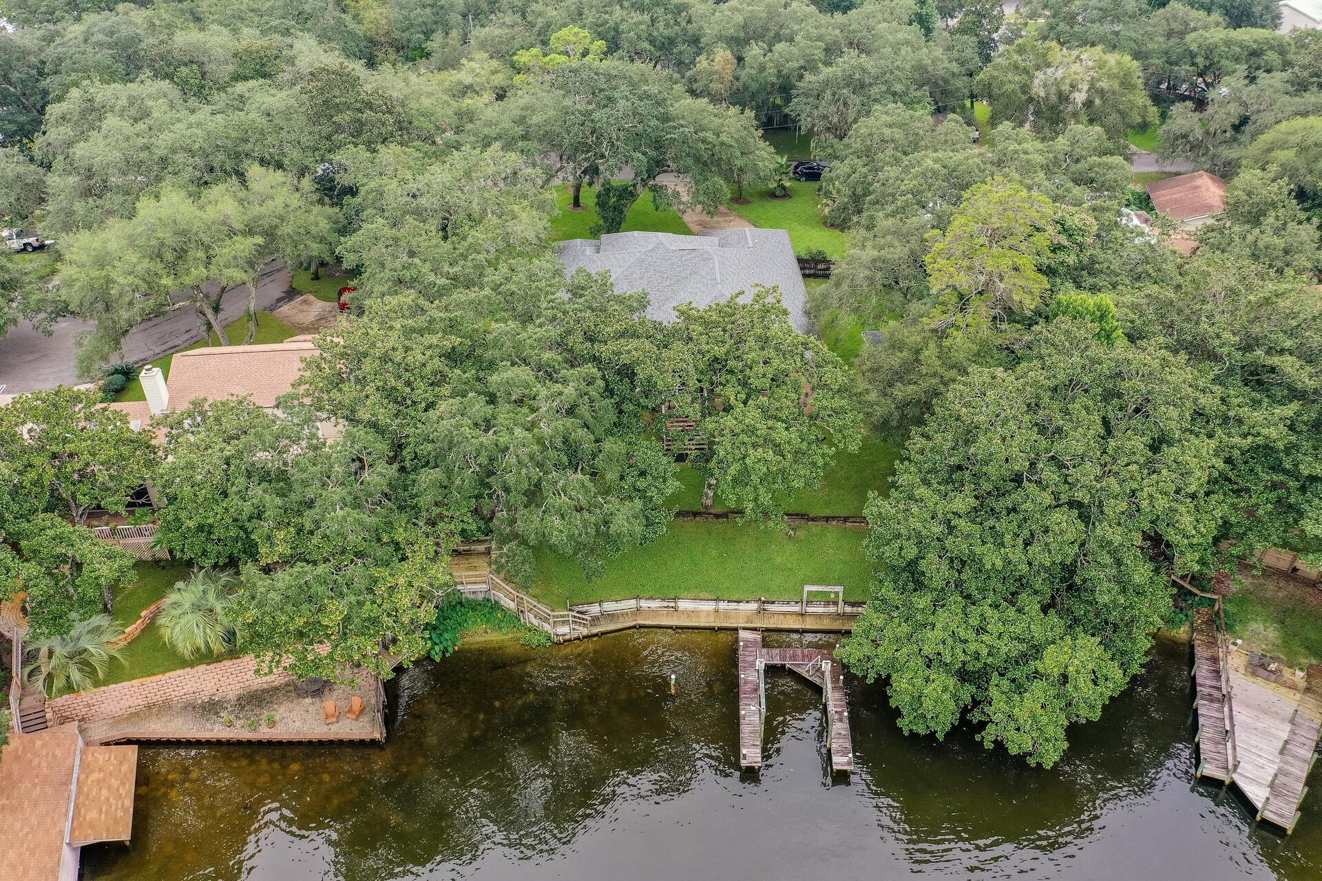 WATERS BEACH - Residential