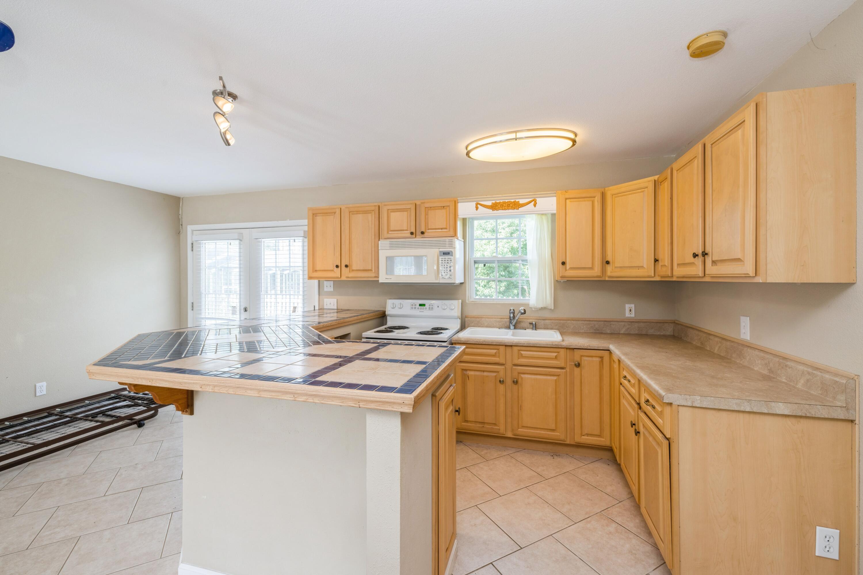NO RECORDED PROJECT - Residential