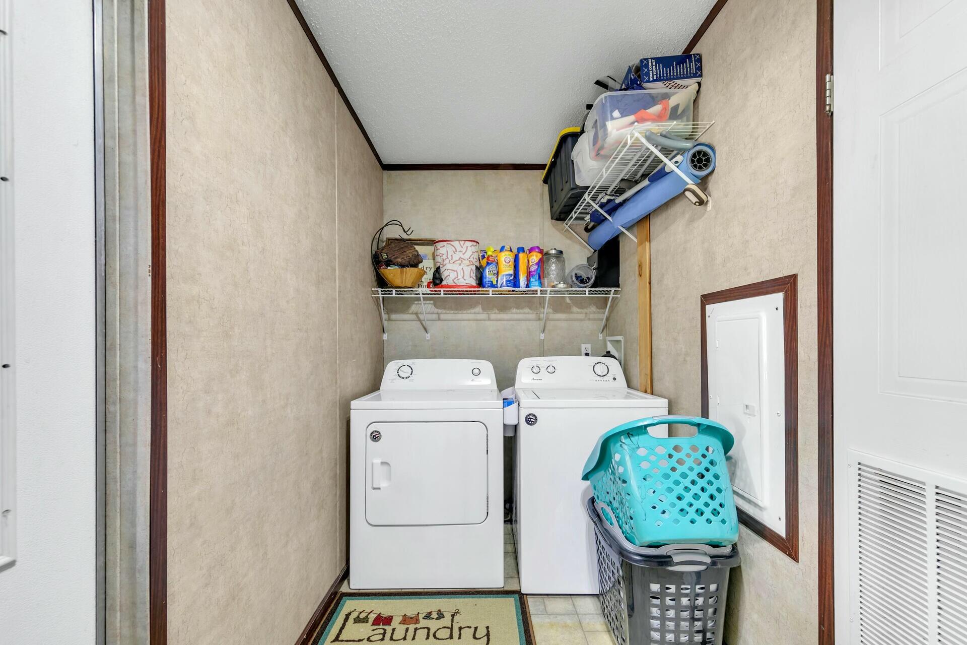 CREEKSIDE - Residential