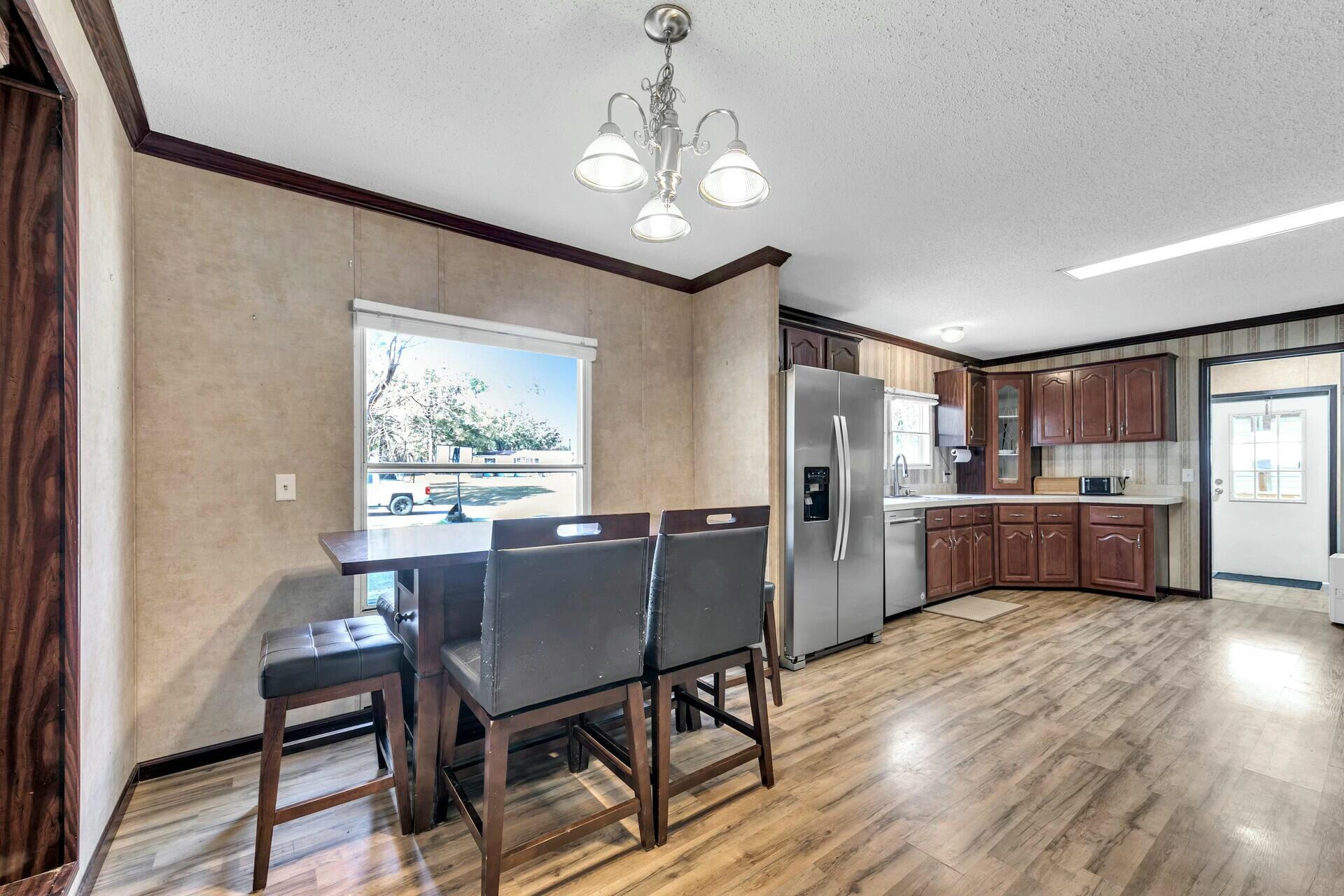 CREEKSIDE - Residential