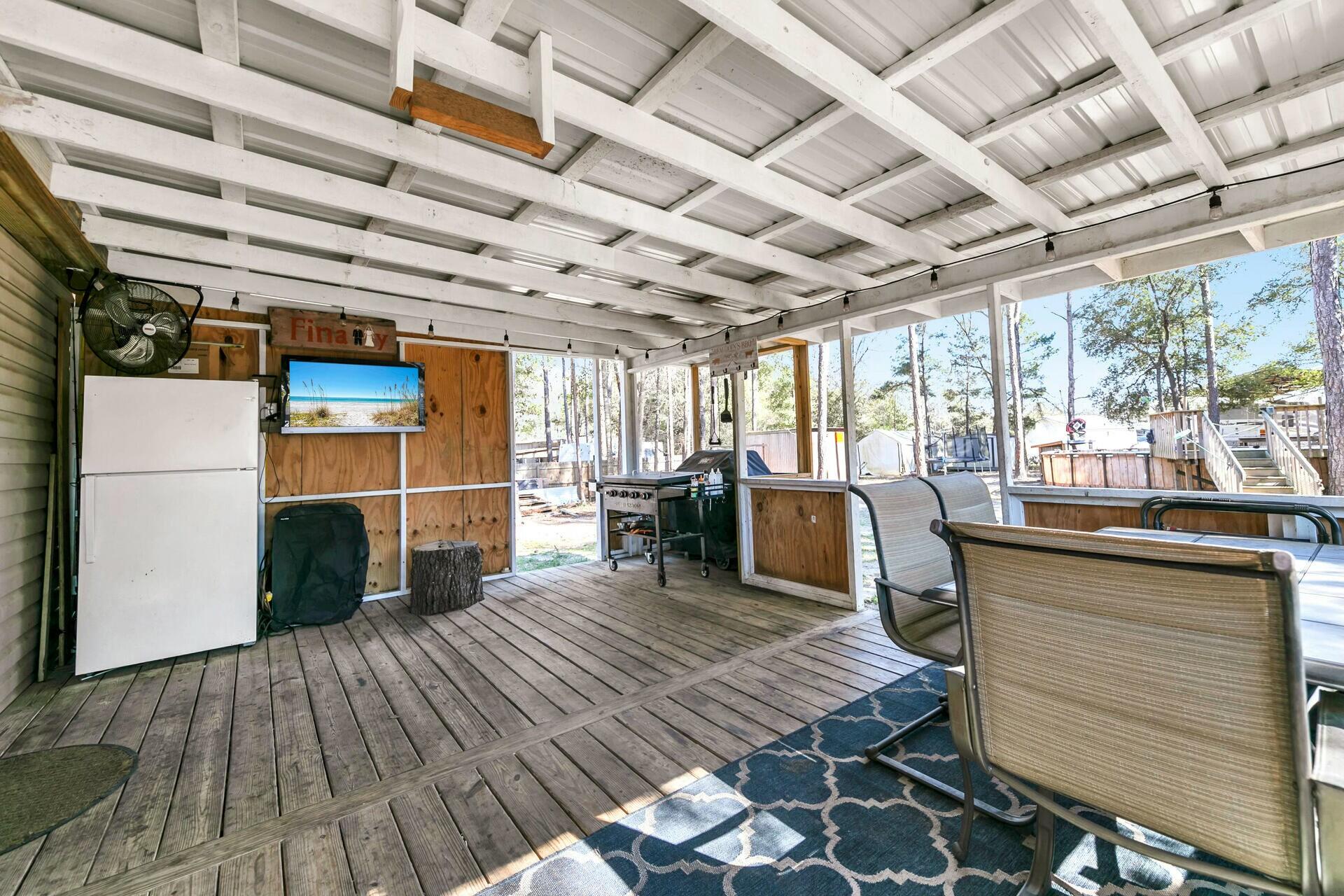 CREEKSIDE - Residential