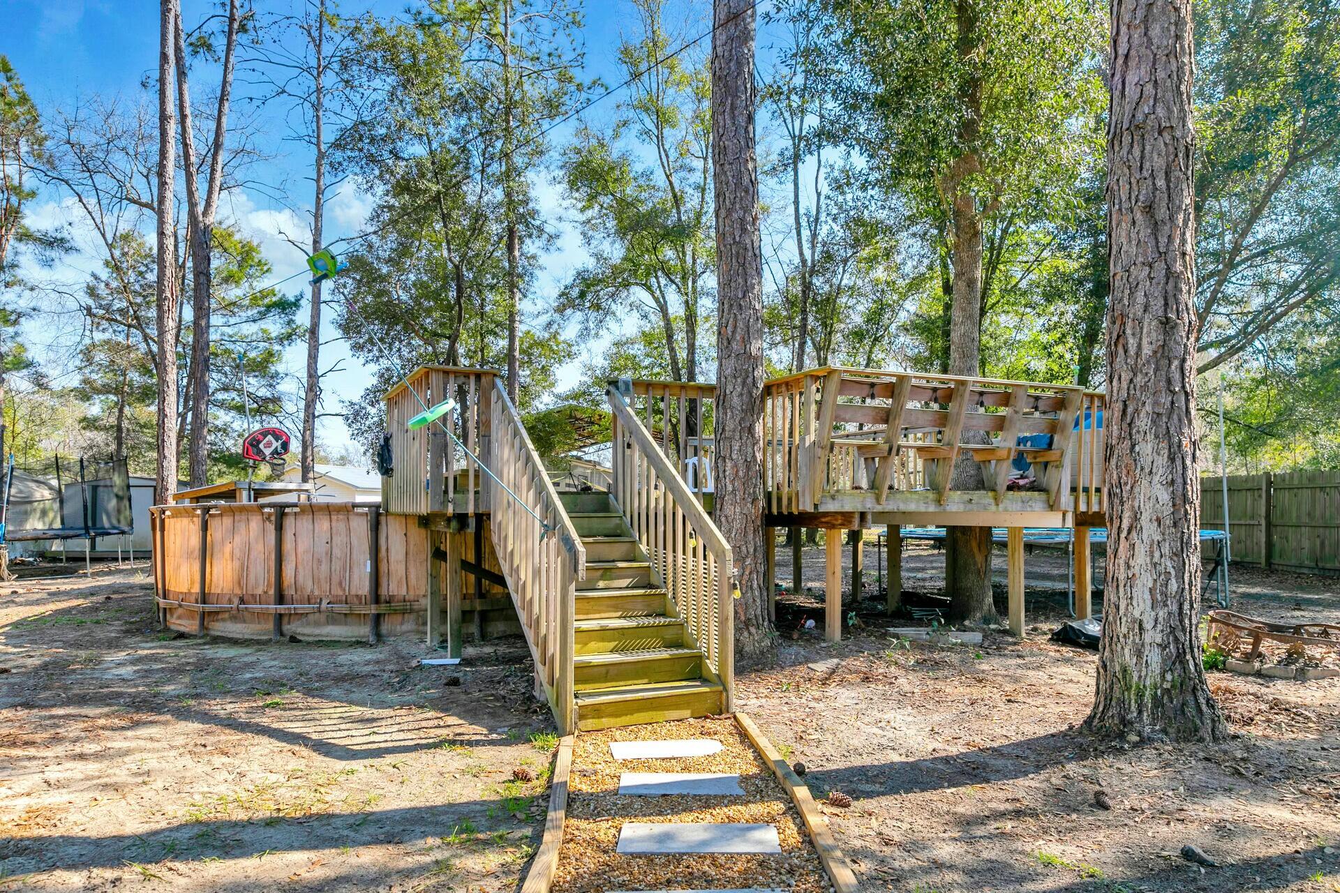 CREEKSIDE - Residential