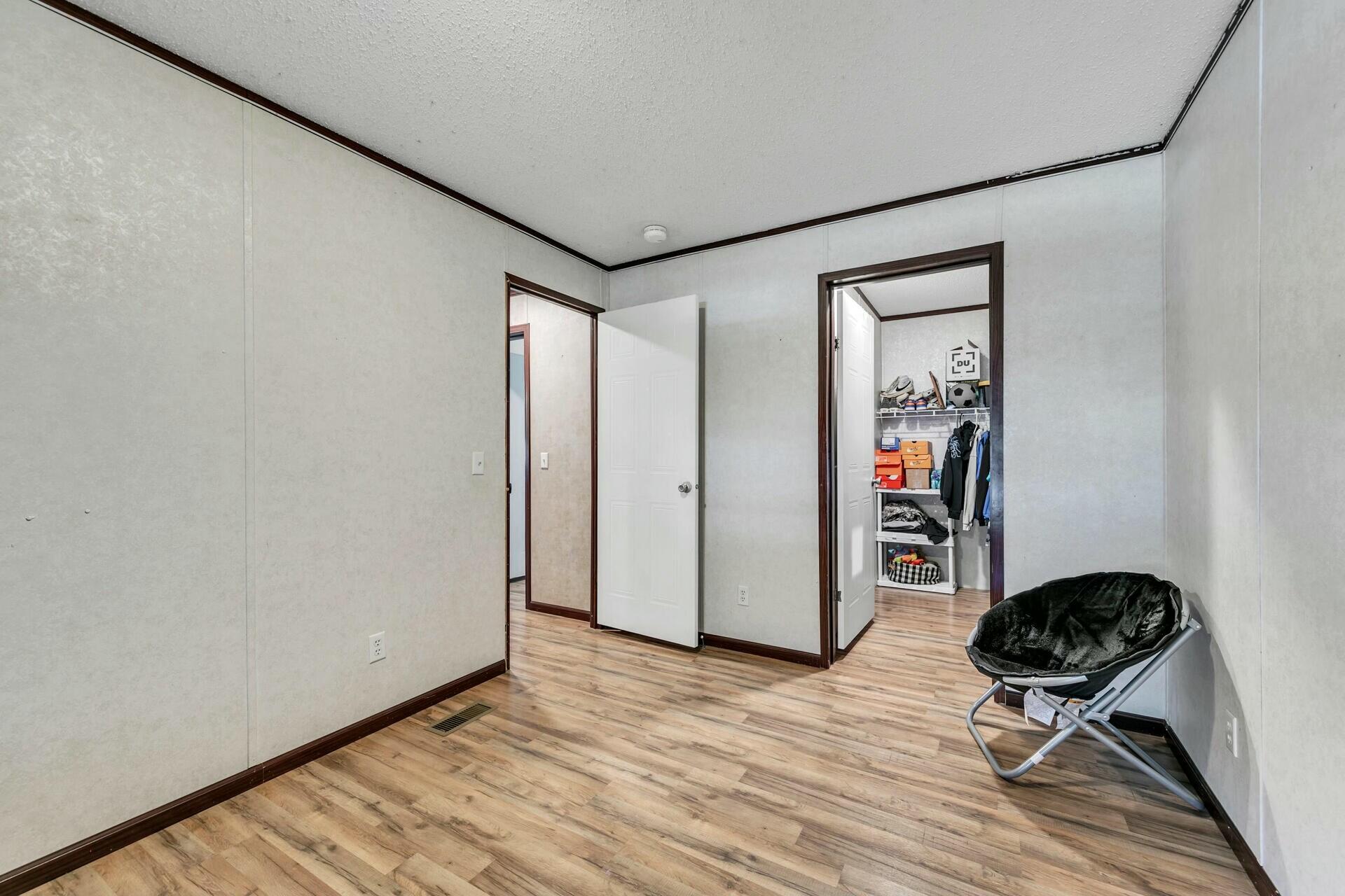 CREEKSIDE - Residential