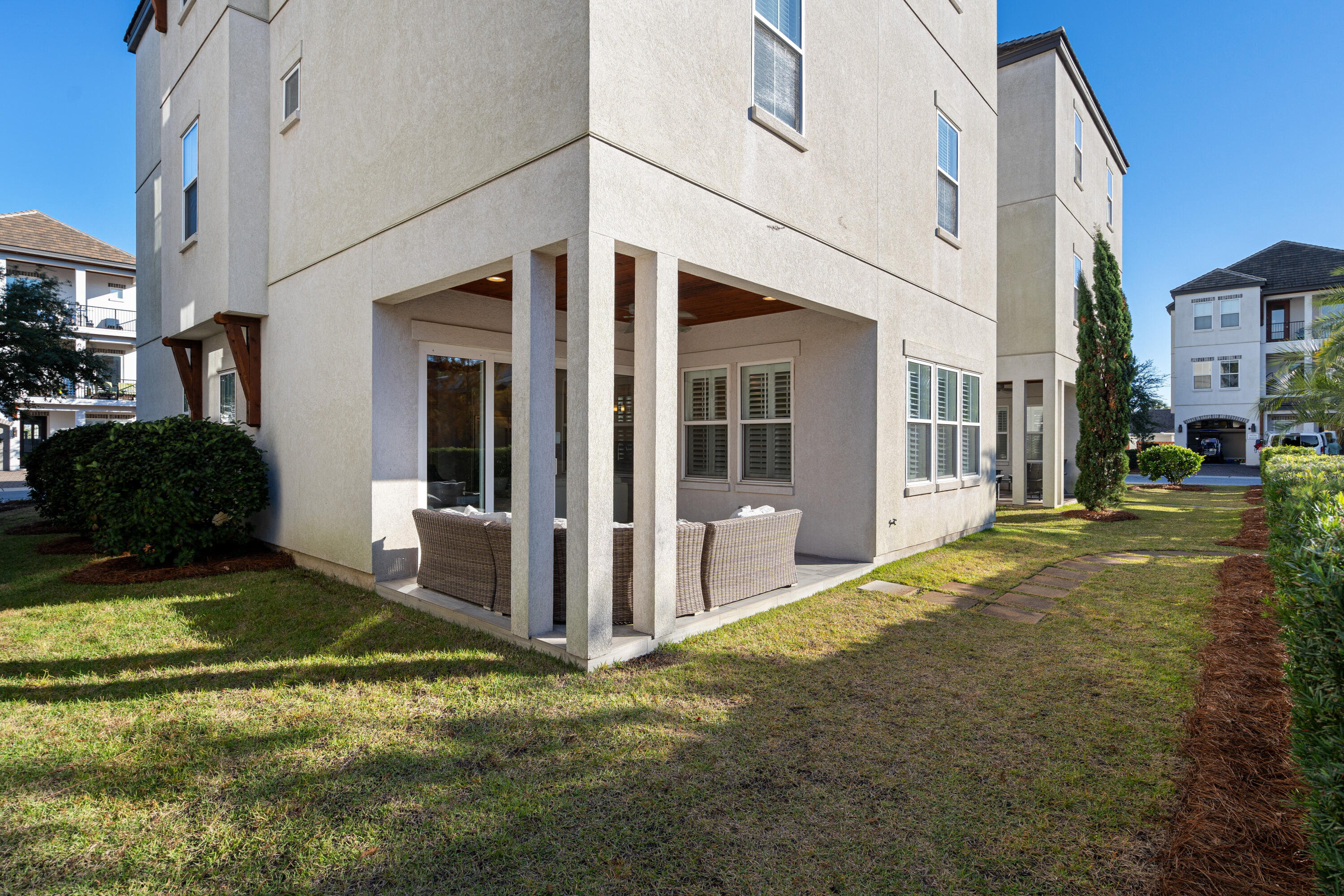 The Retreat at Miramar - Residential