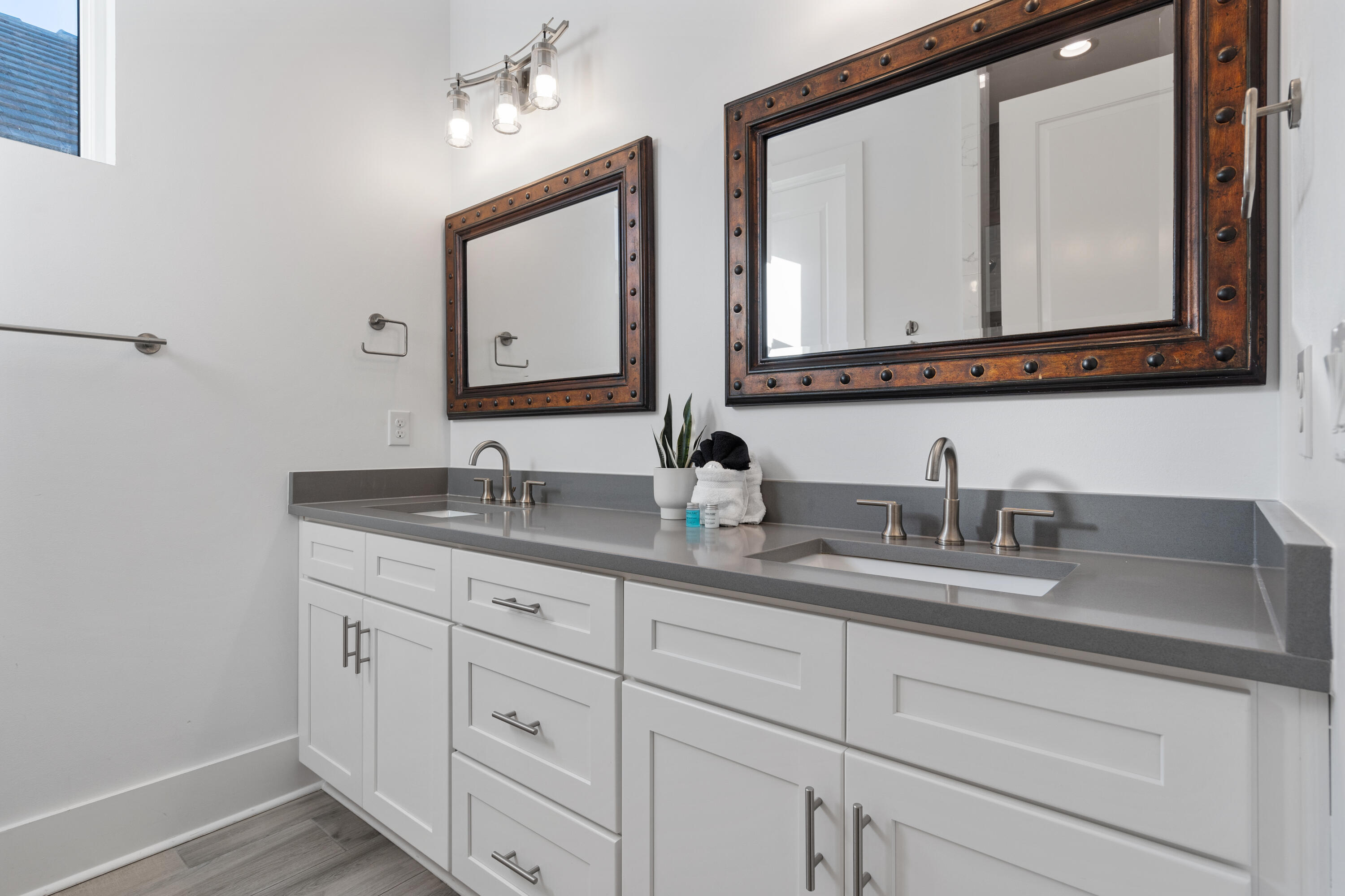 The Retreat at Miramar - Residential