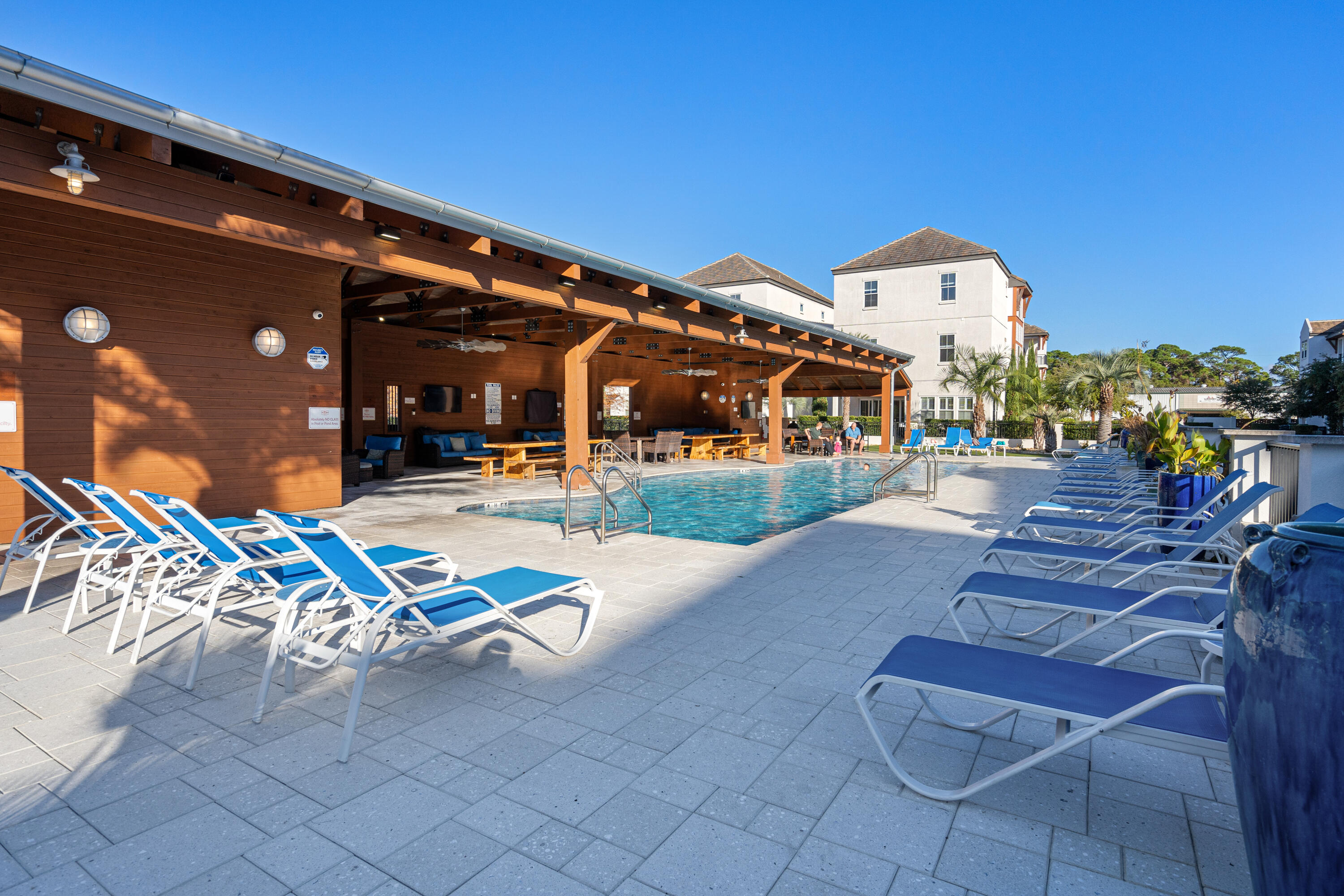 The Retreat at Miramar - Residential