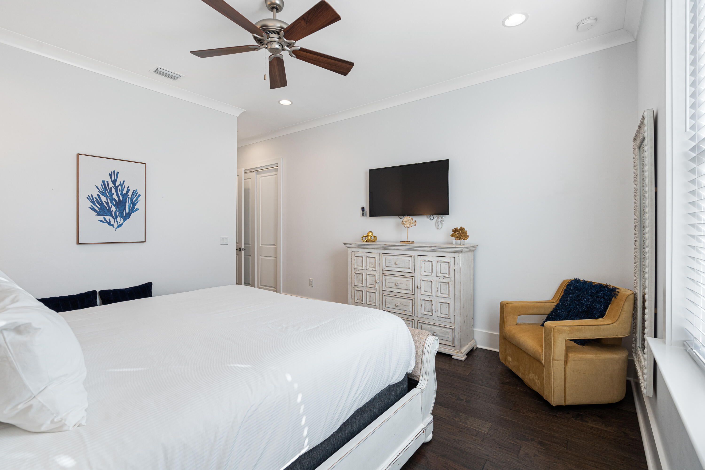 The Retreat at Miramar - Residential