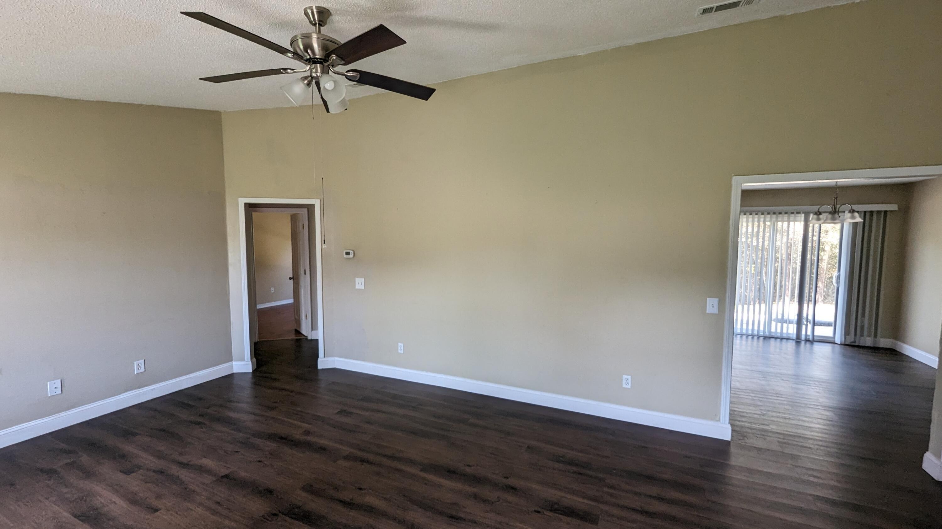 COUNTRYVIEW ESTATES 9TH ADDN - Residential