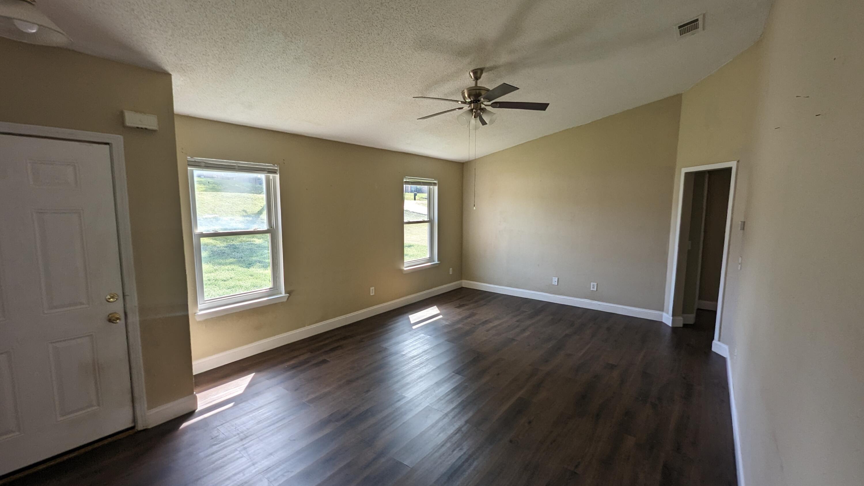 COUNTRYVIEW ESTATES 9TH ADDN - Residential