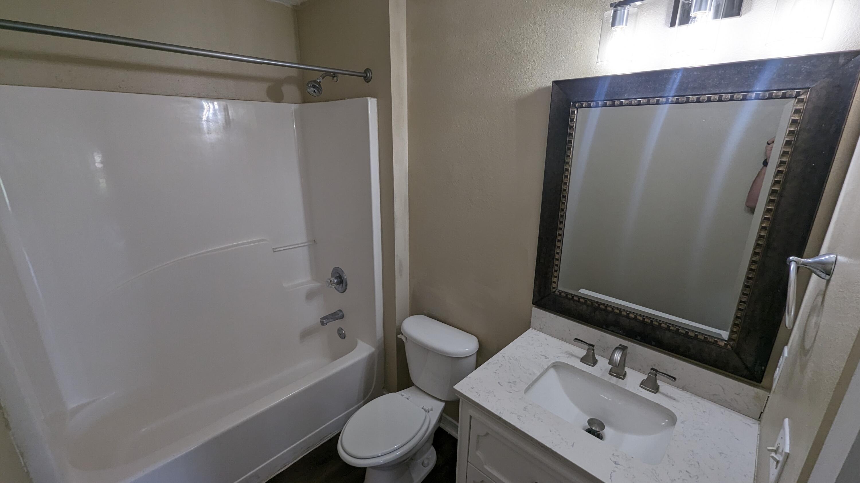 COUNTRYVIEW ESTATES 9TH ADDN - Residential