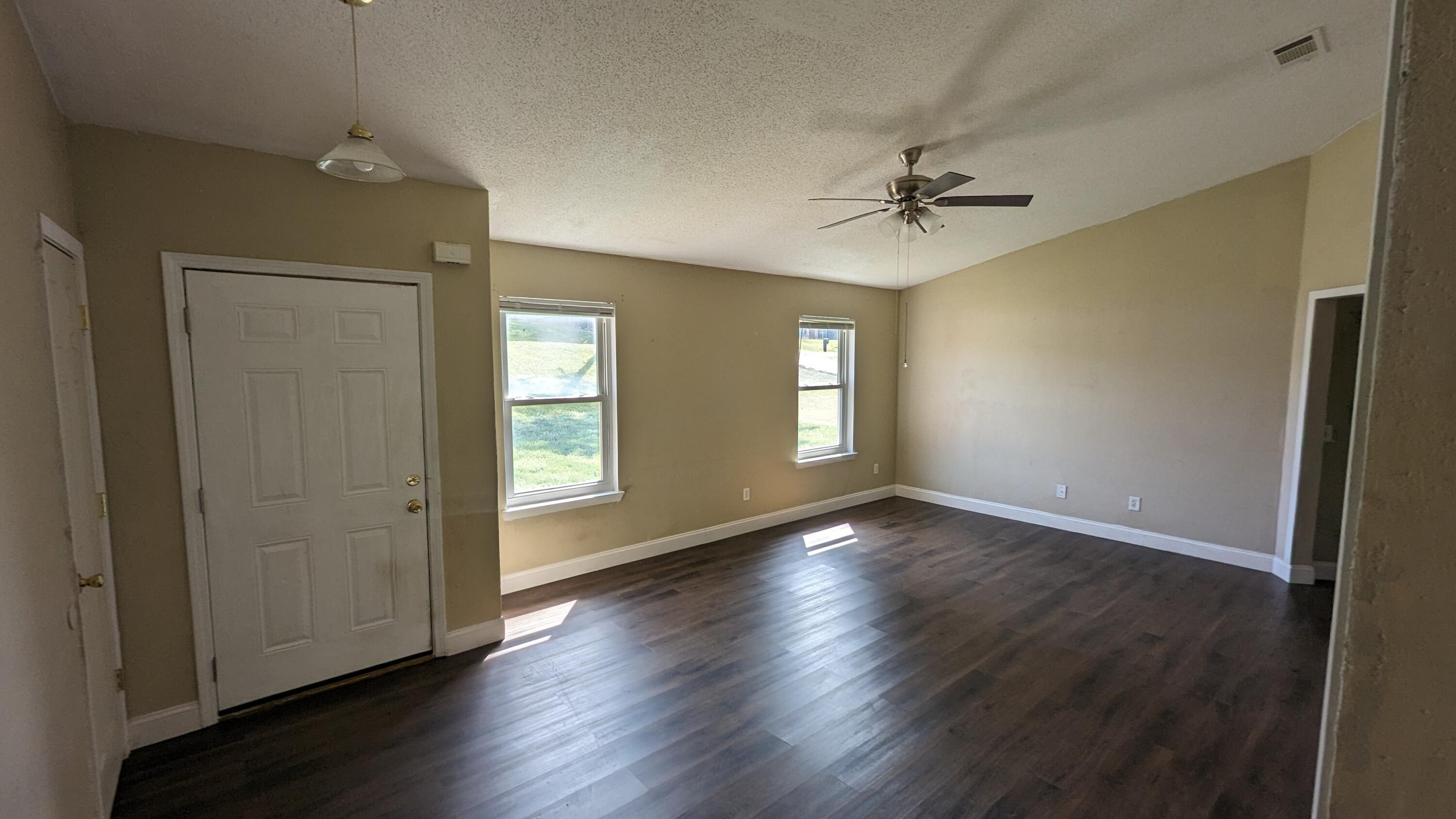 COUNTRYVIEW ESTATES 9TH ADDN - Residential