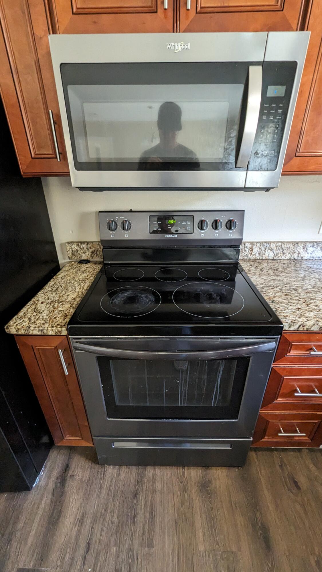 COUNTRYVIEW ESTATES 9TH ADDN - Residential