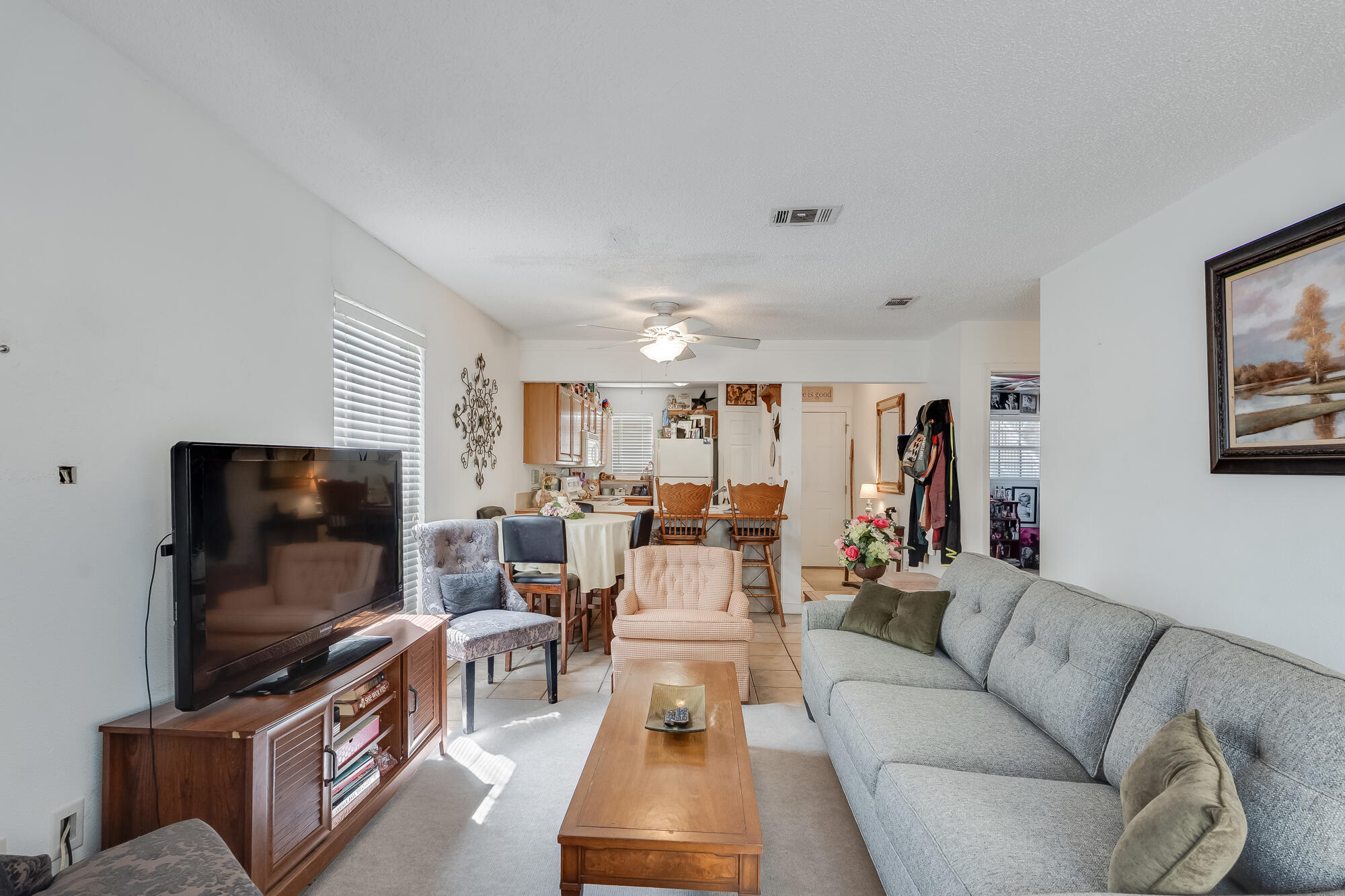 ISLAND WIND CONDO - Residential