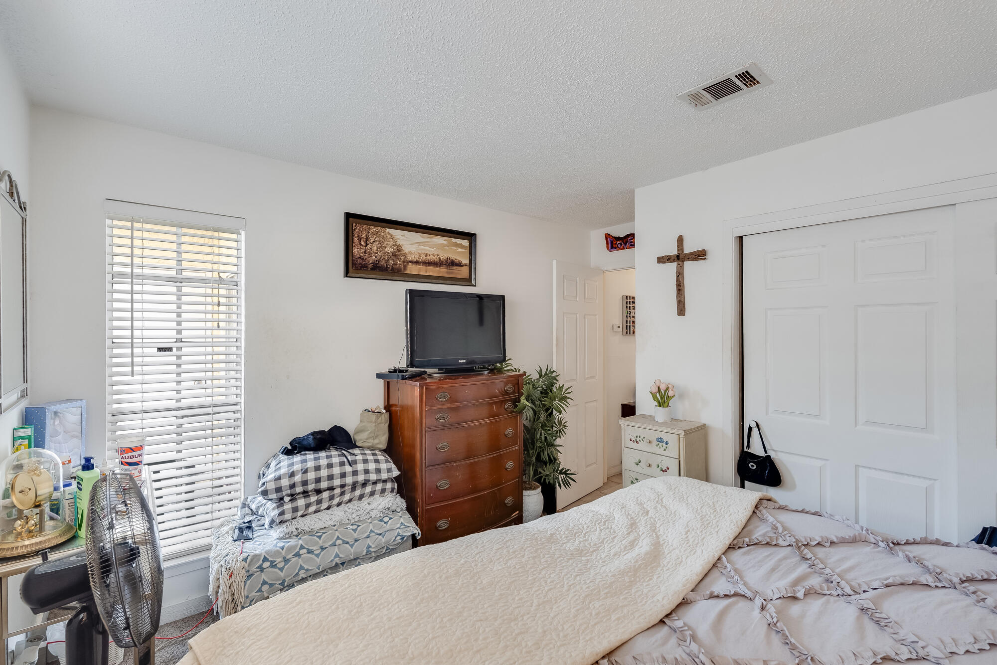 ISLAND WIND CONDO - Residential