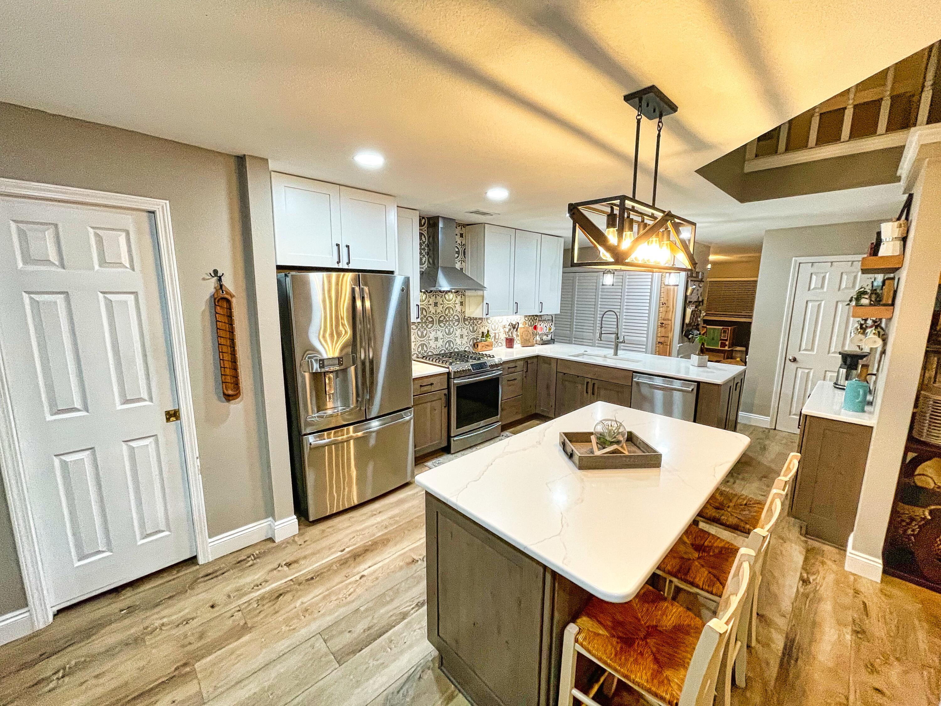 MOSSY OAKS - Residential