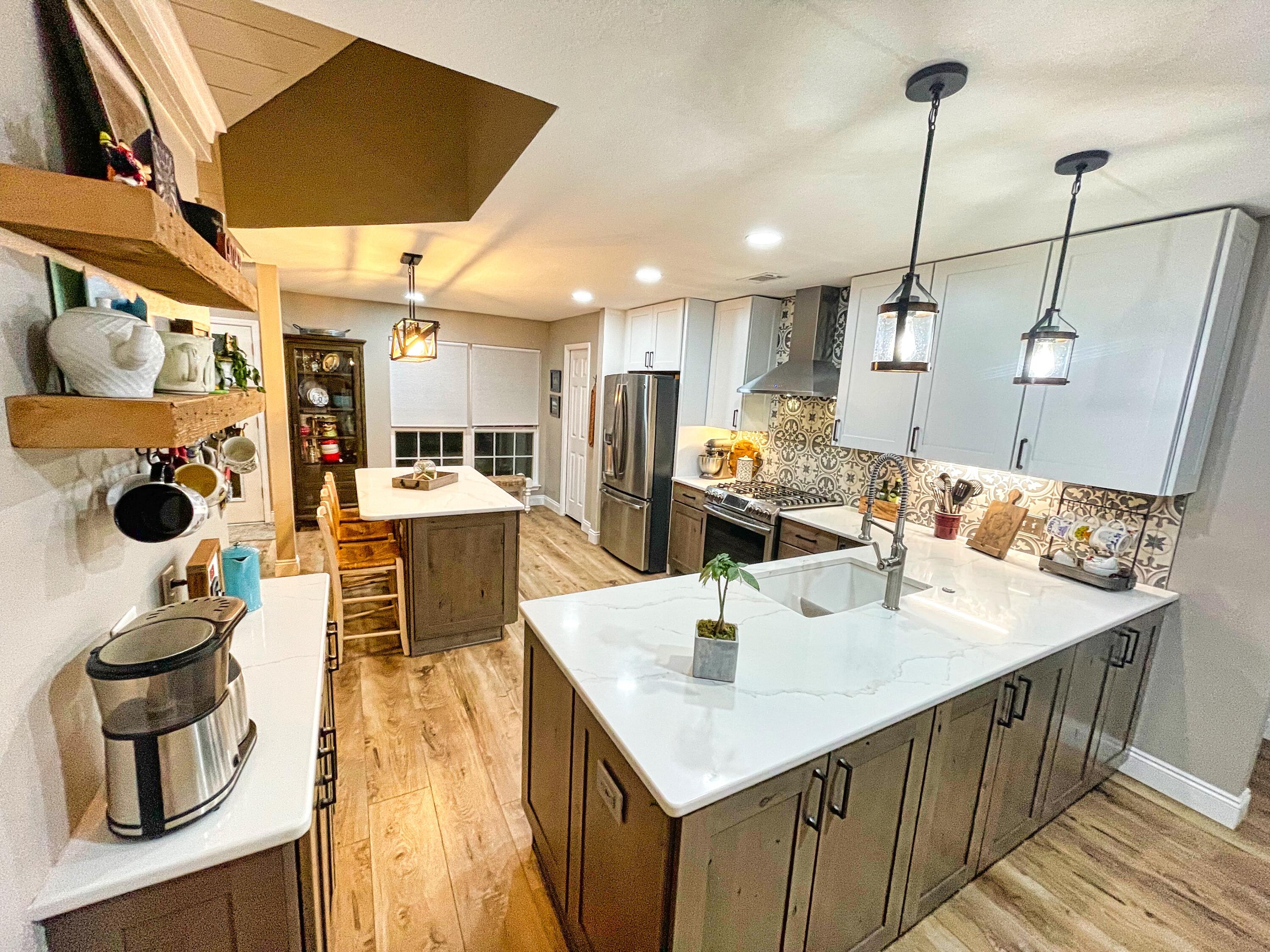 MOSSY OAKS - Residential