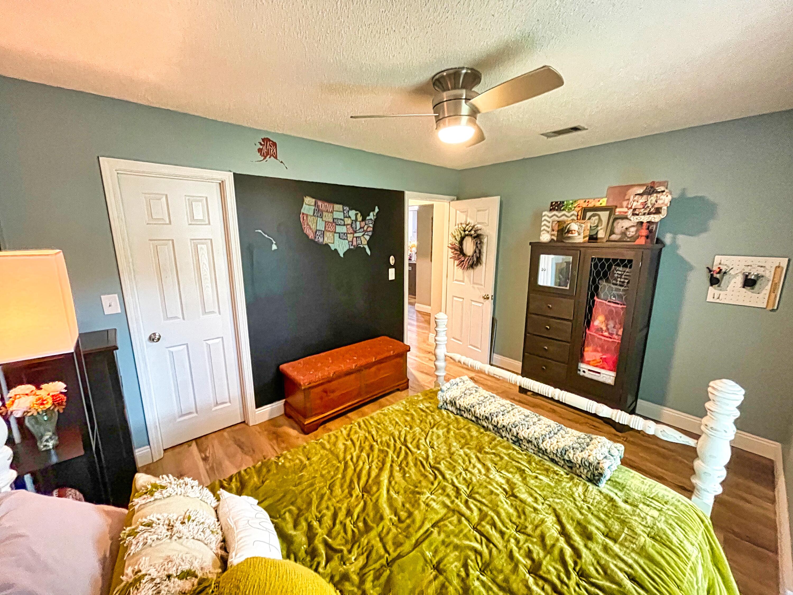 MOSSY OAKS - Residential