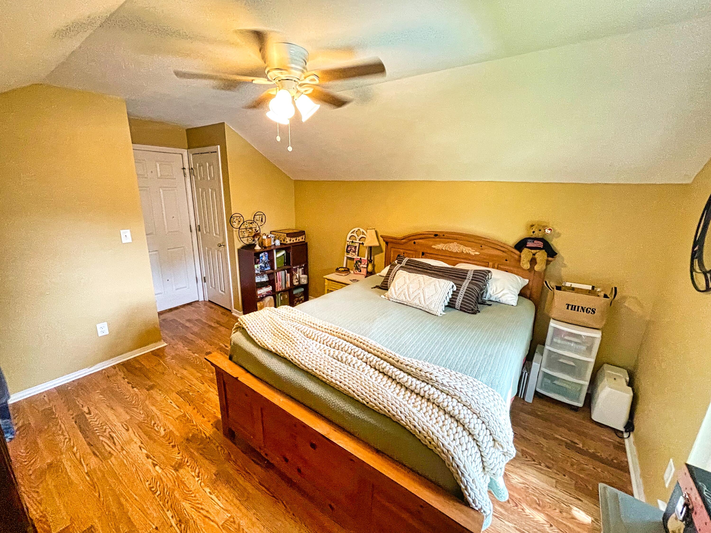 MOSSY OAKS - Residential