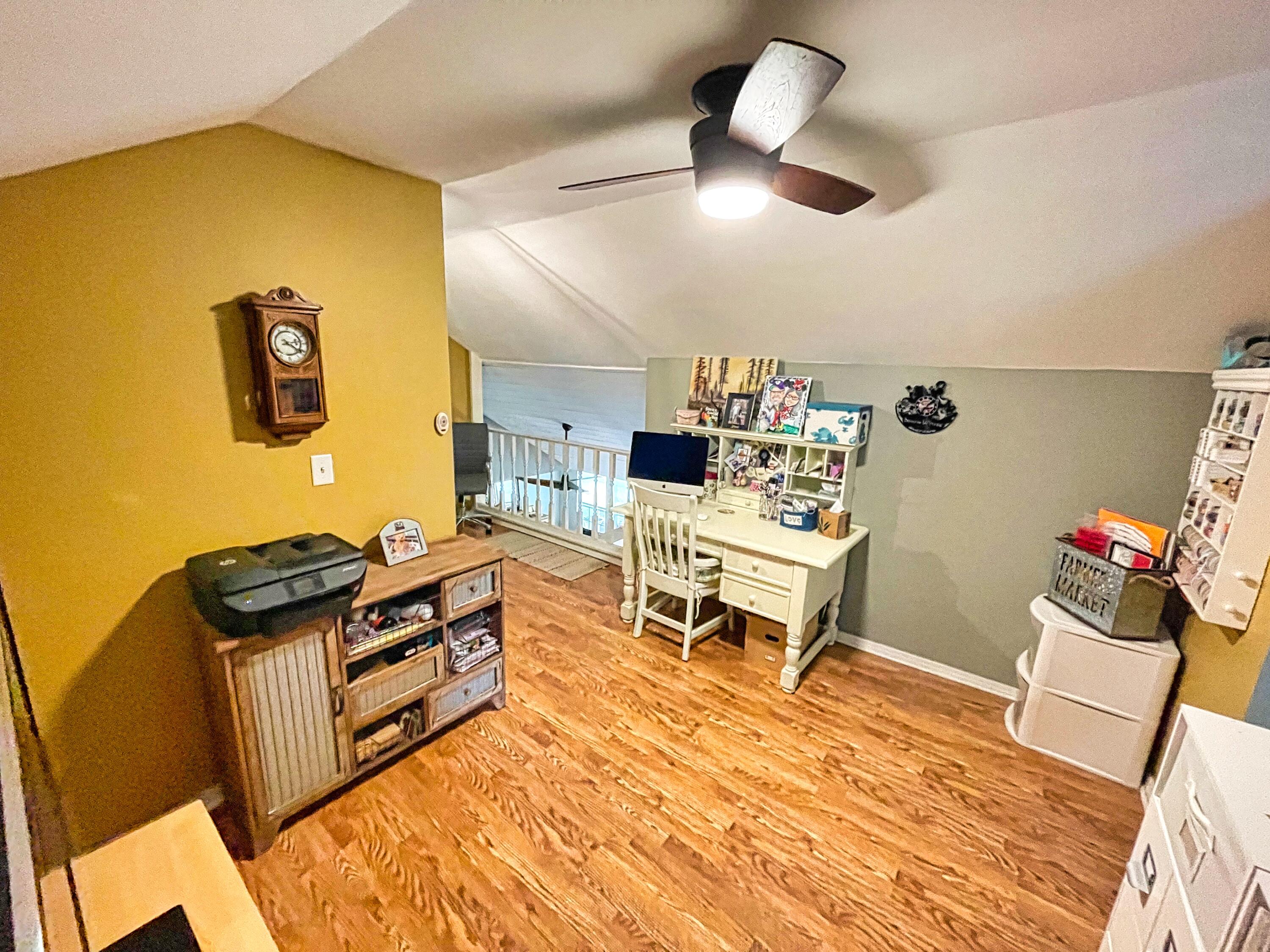 MOSSY OAKS - Residential