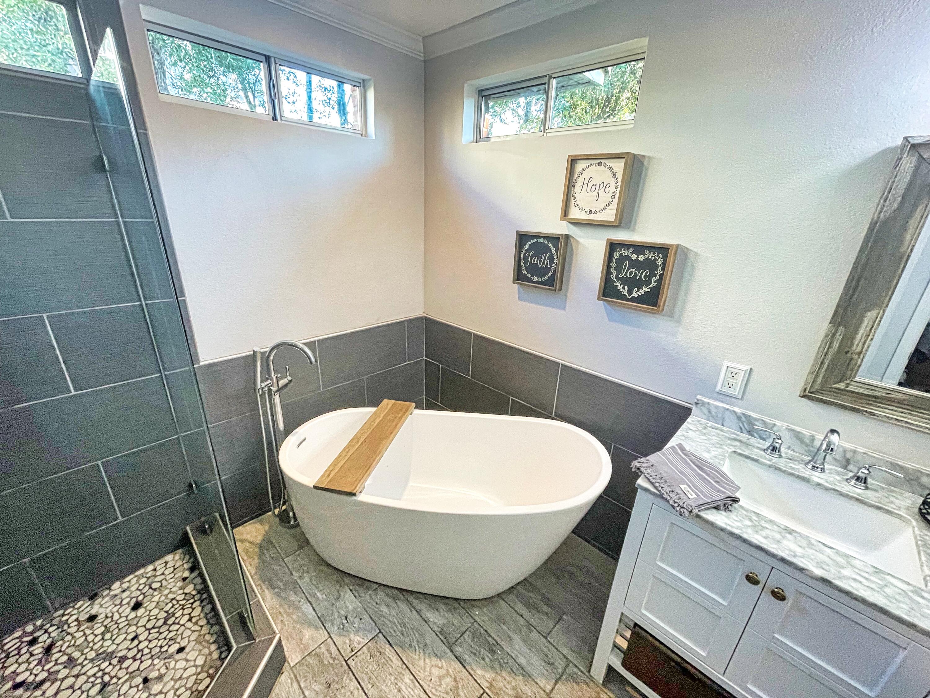 MOSSY OAKS - Residential