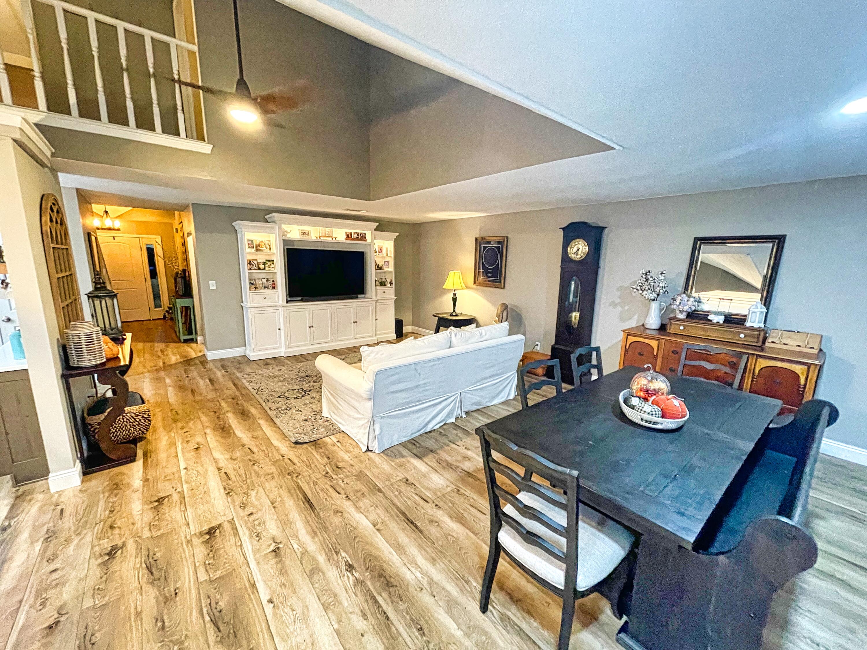 MOSSY OAKS - Residential