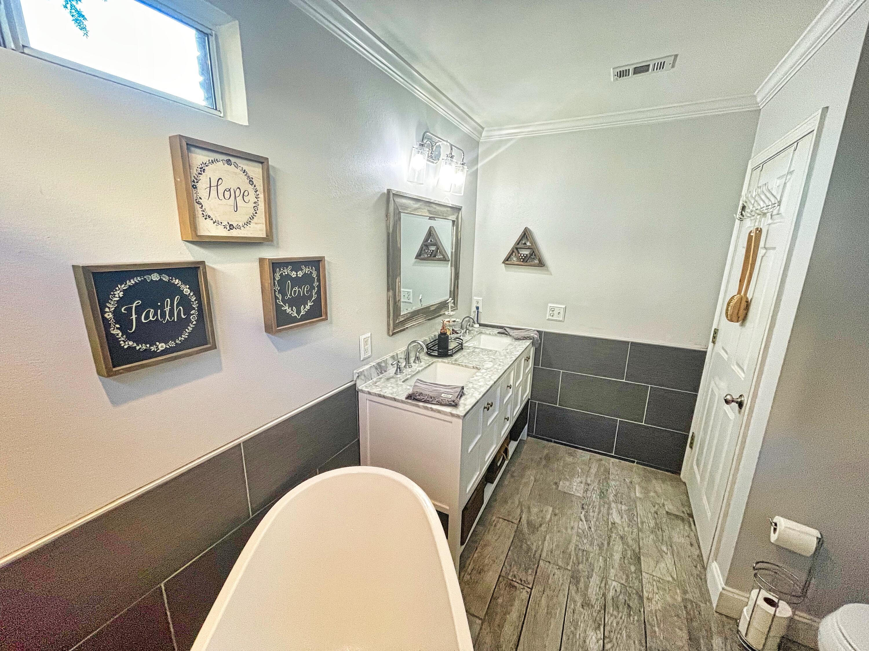 MOSSY OAKS - Residential