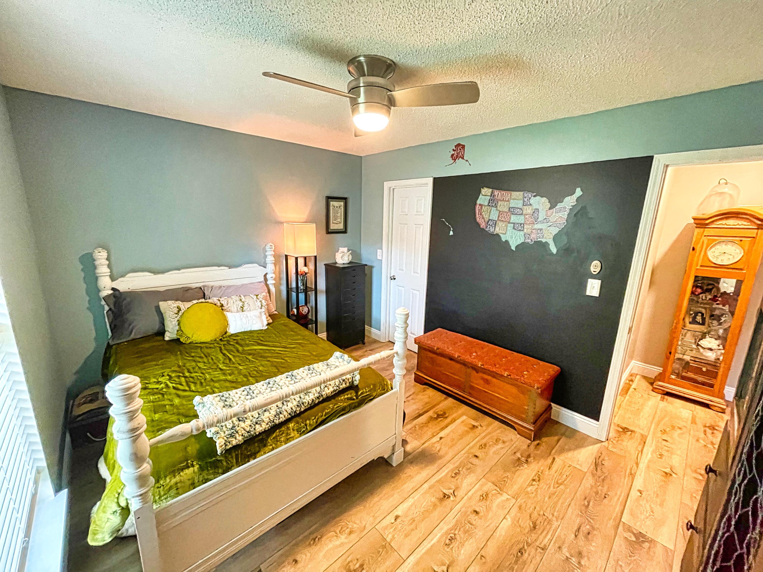 MOSSY OAKS - Residential