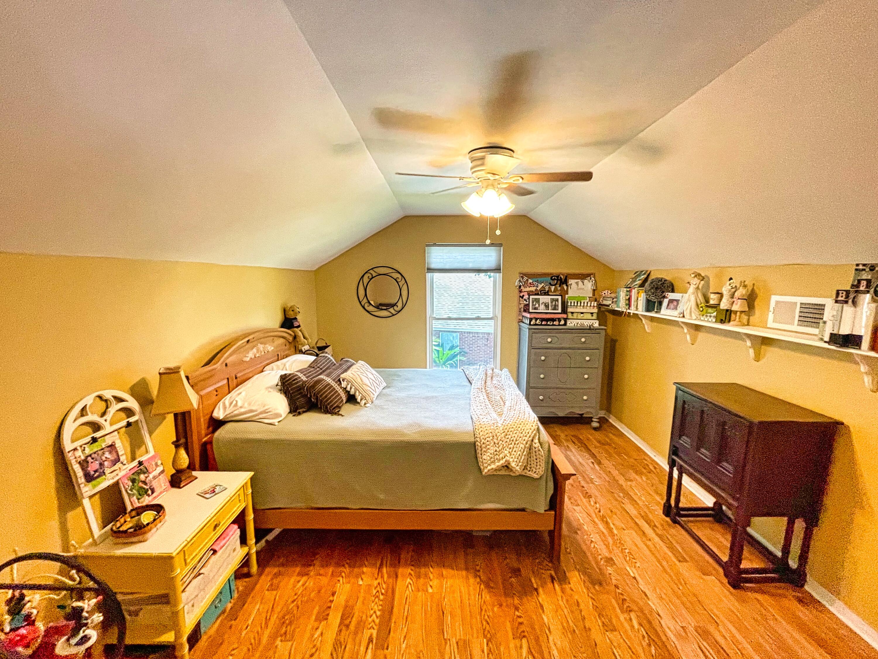 MOSSY OAKS - Residential