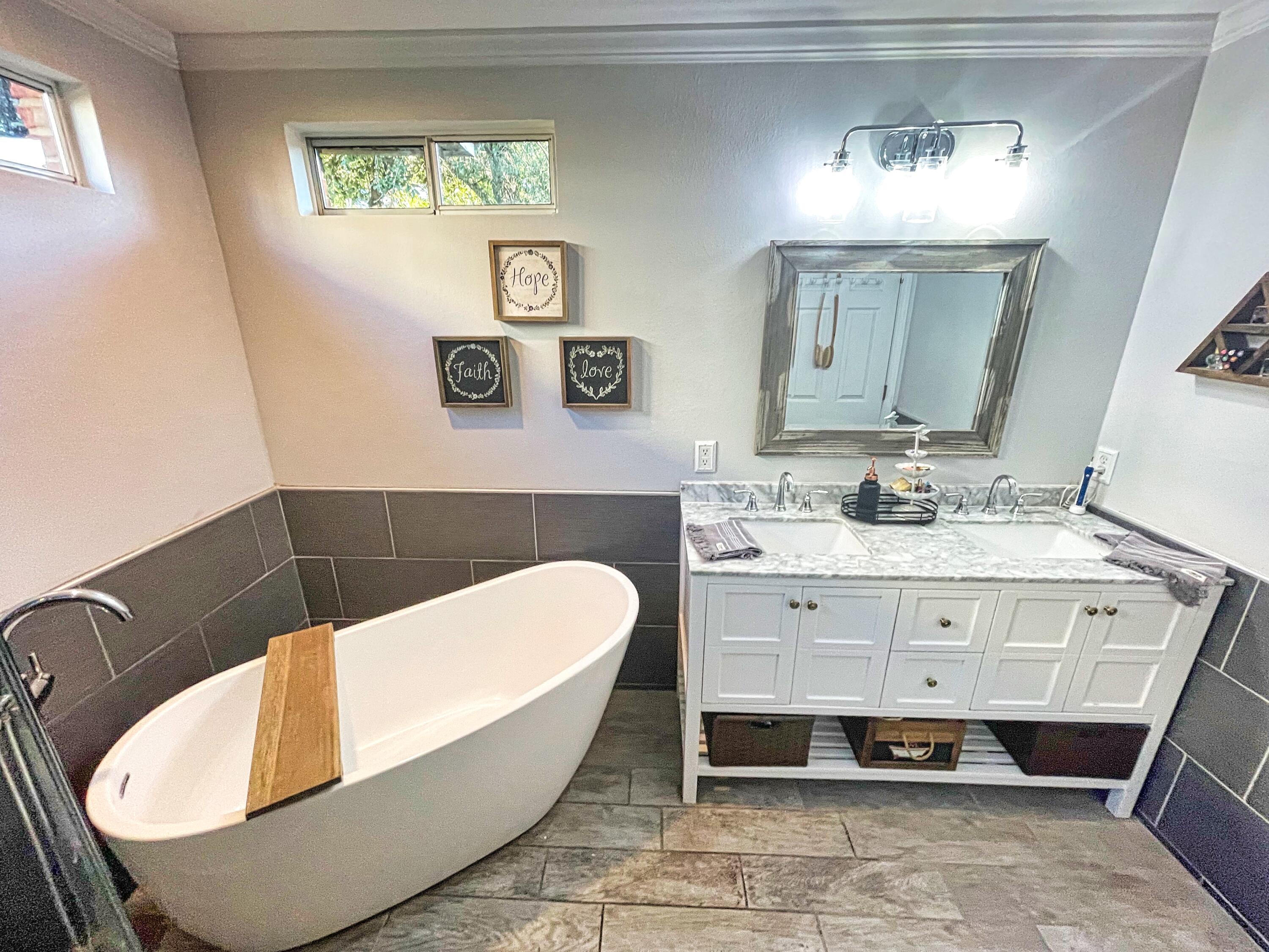 MOSSY OAKS - Residential