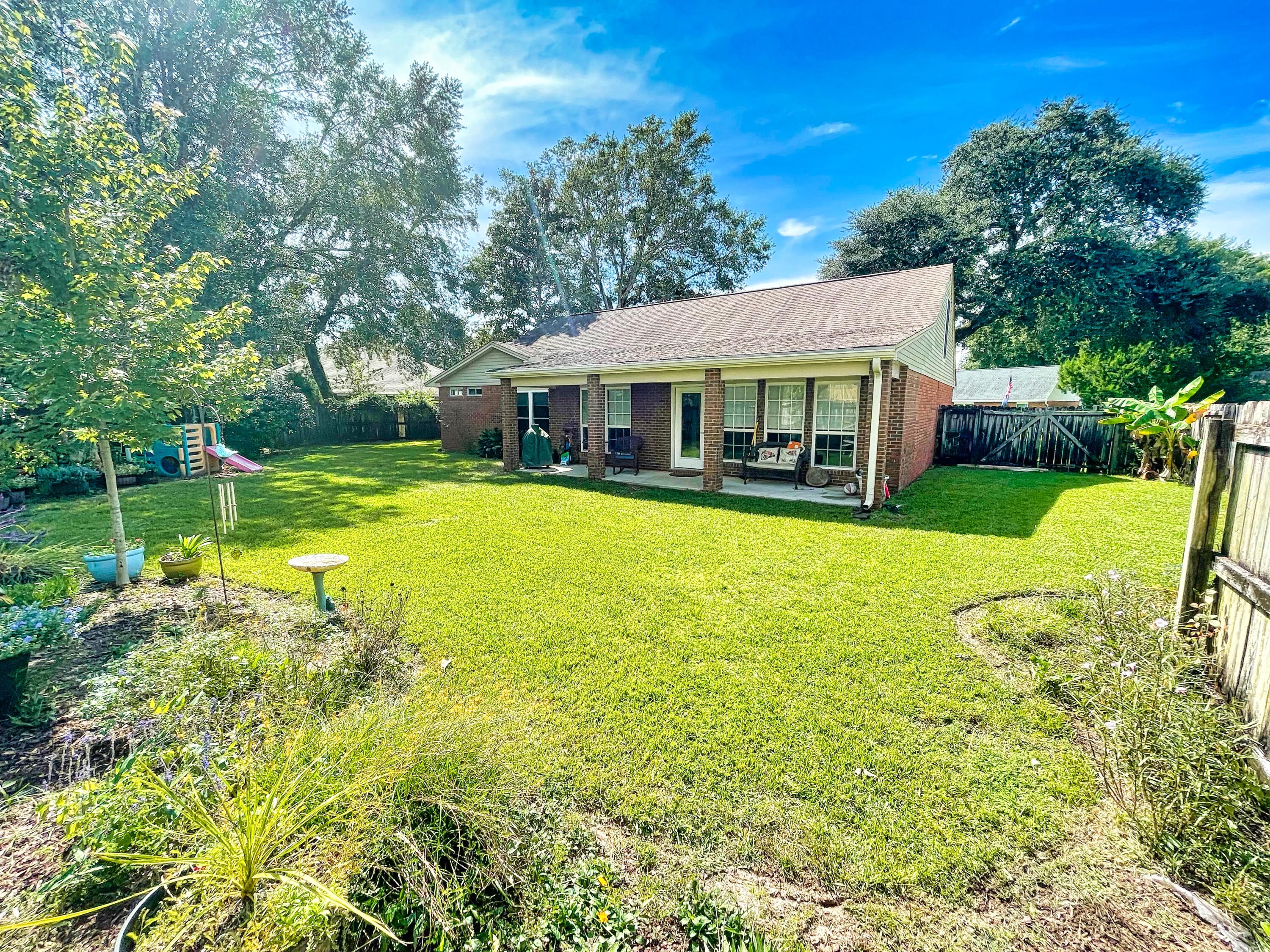 MOSSY OAKS - Residential