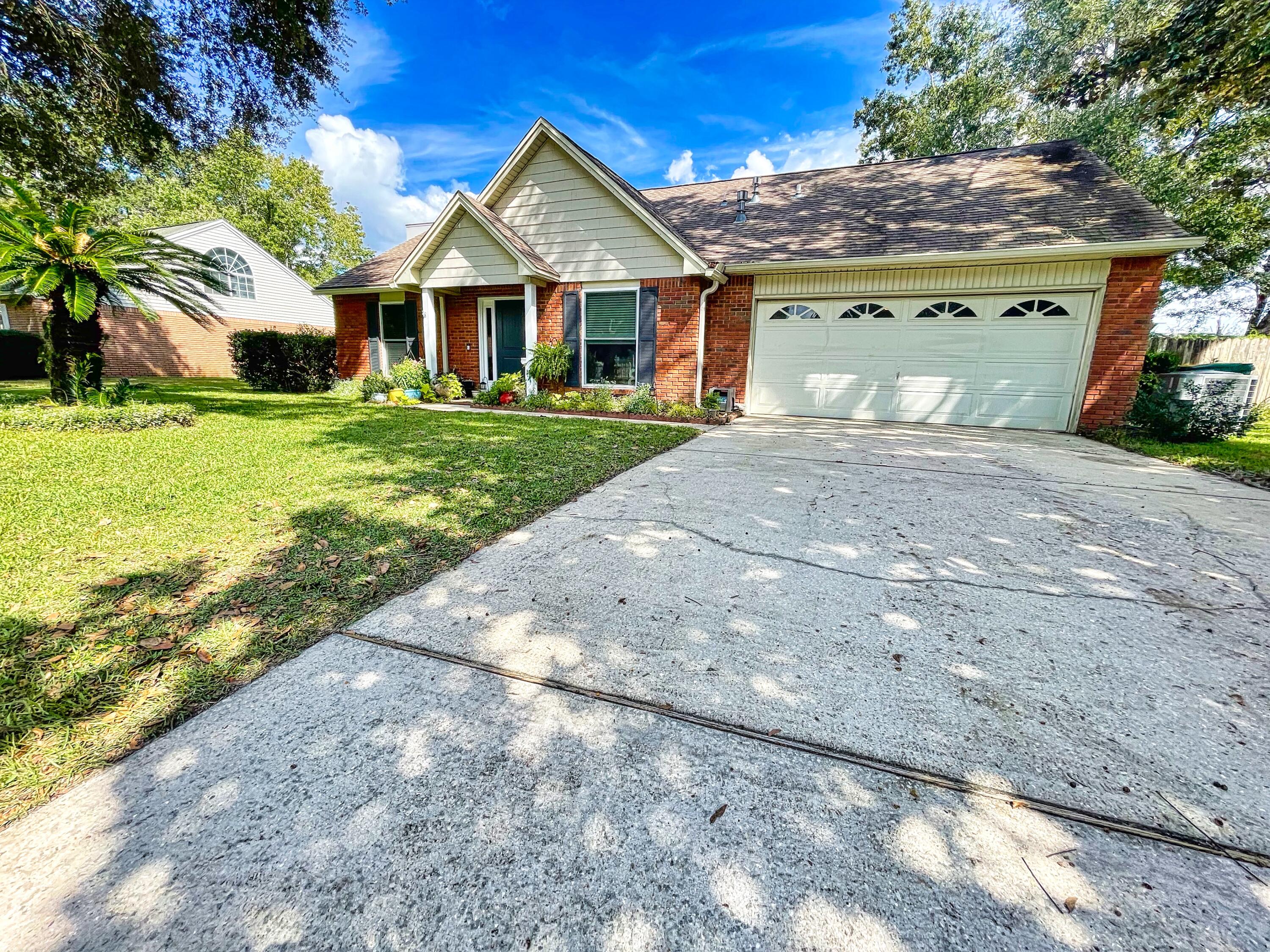 MOSSY OAKS - Residential